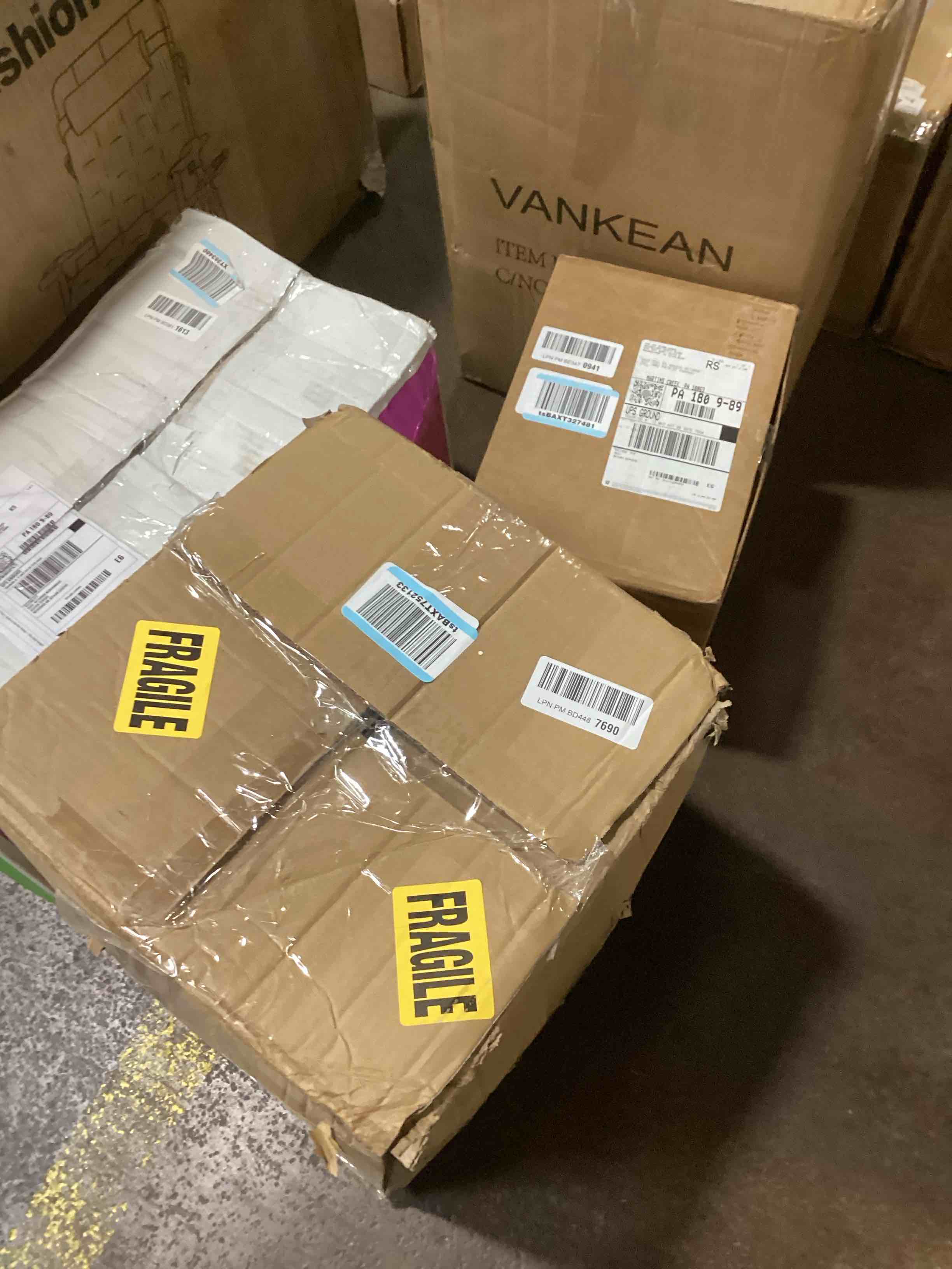 https://s3.amazonaws.com/lotting-images-prod/bidfta/PPE0123092_1729793538475.jpeg