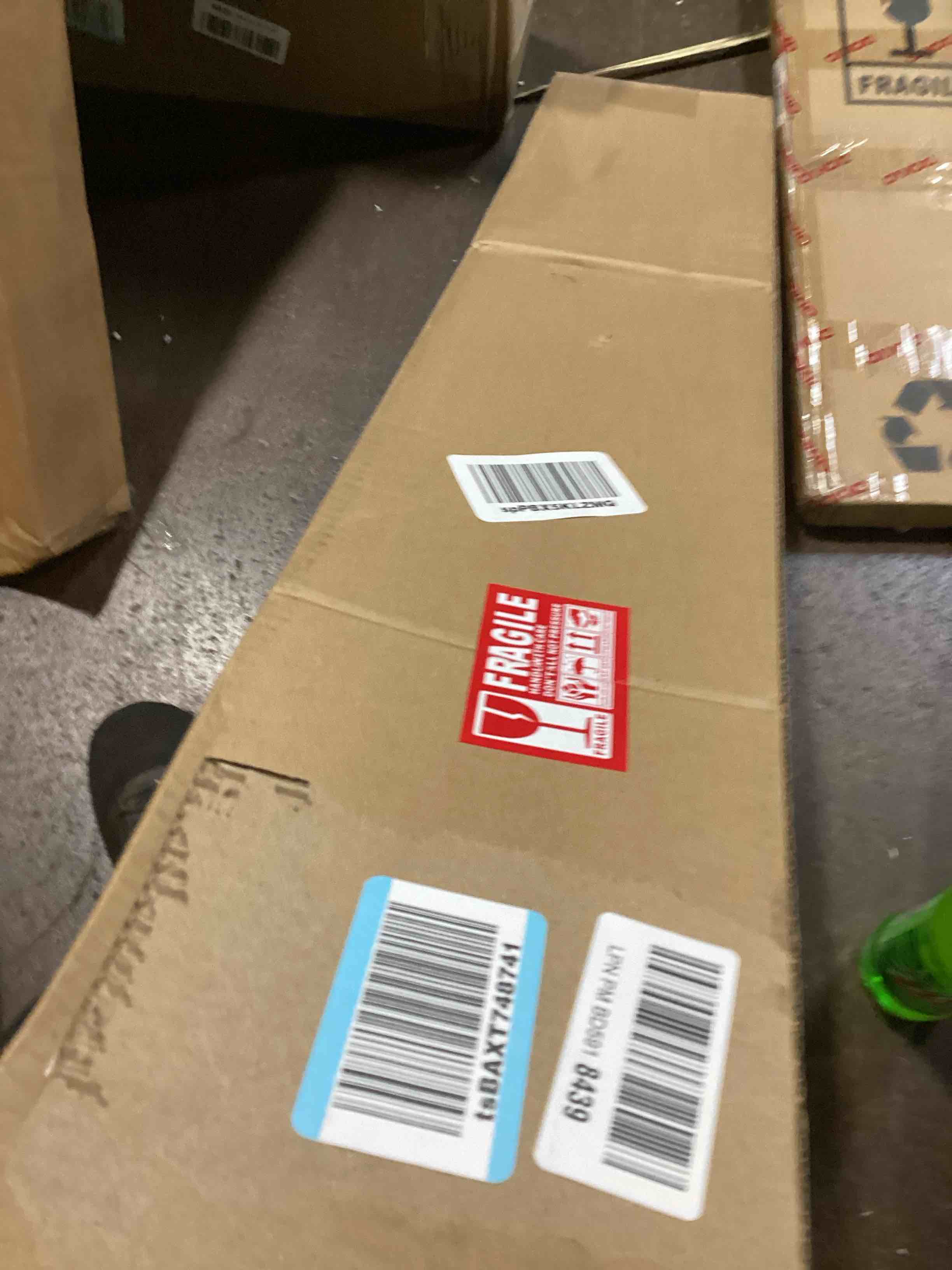 https://s3.amazonaws.com/lotting-images-prod/bidfta/PPE0124348_1728054399927.jpeg