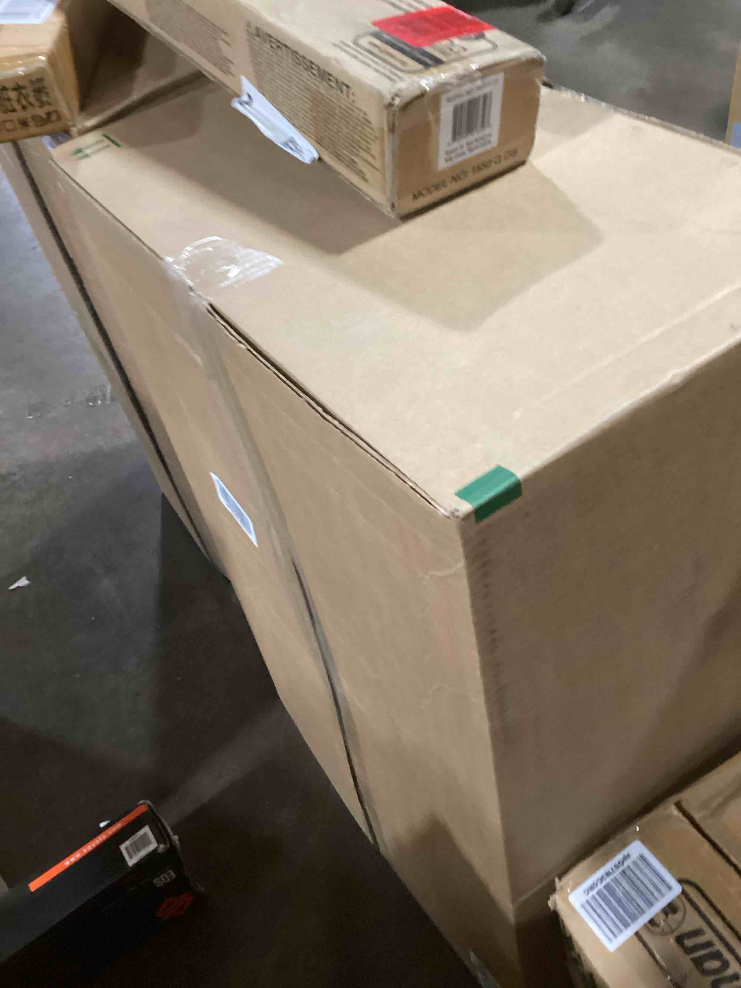 https://s3.amazonaws.com/lotting-images-prod/bidfta/PPE0125650_1727204733338.jpeg