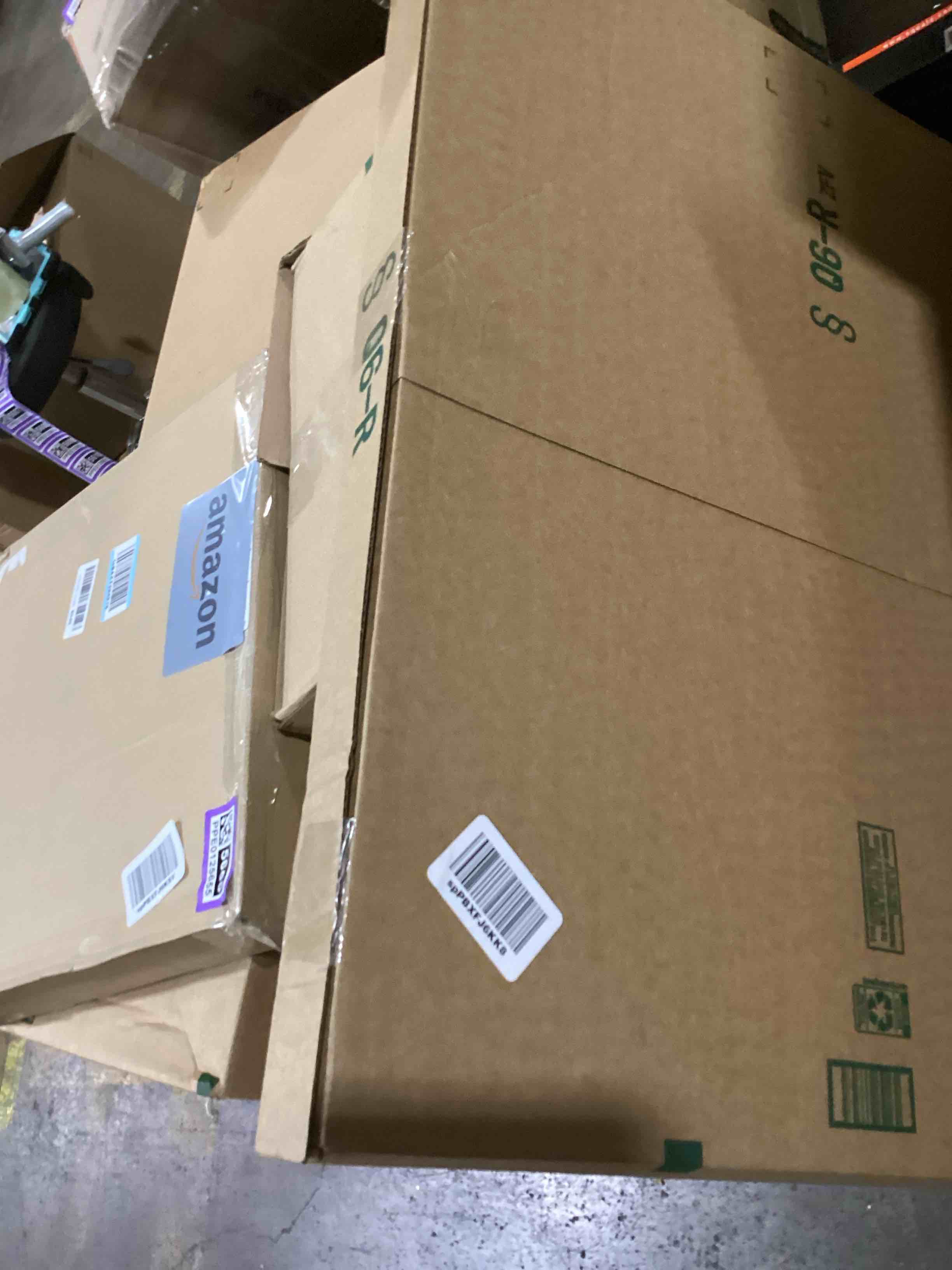 https://s3.amazonaws.com/lotting-images-prod/bidfta/PPE0125653_1727204575995.jpeg