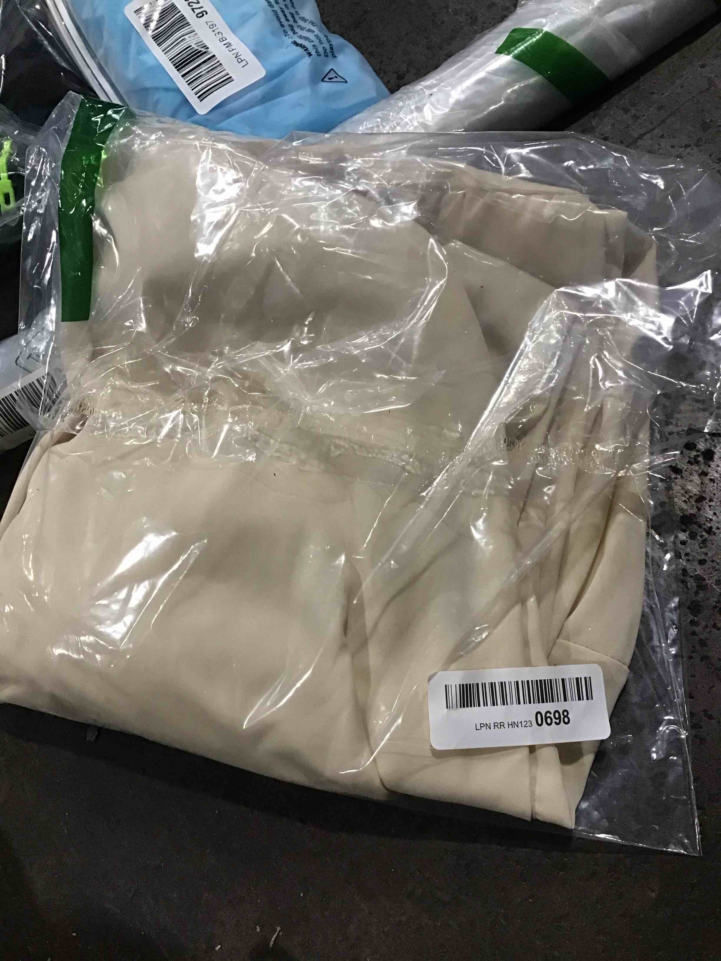https://s3.amazonaws.com/lotting-images-prod/bidfta/PPE0129037_1727716475942.jpeg