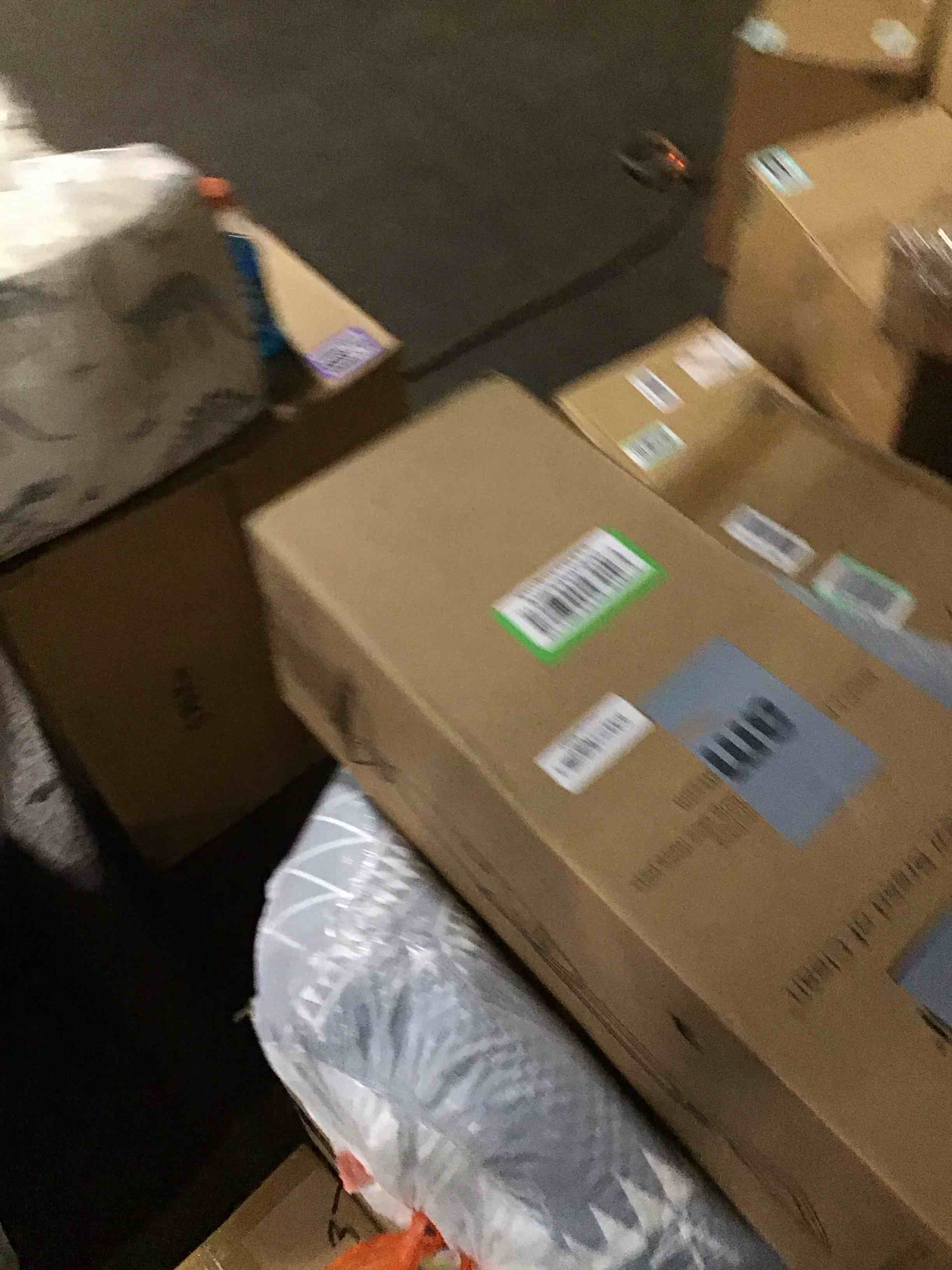 https://s3.amazonaws.com/lotting-images-prod/bidfta/PPE0130811_1727718955099.jpeg