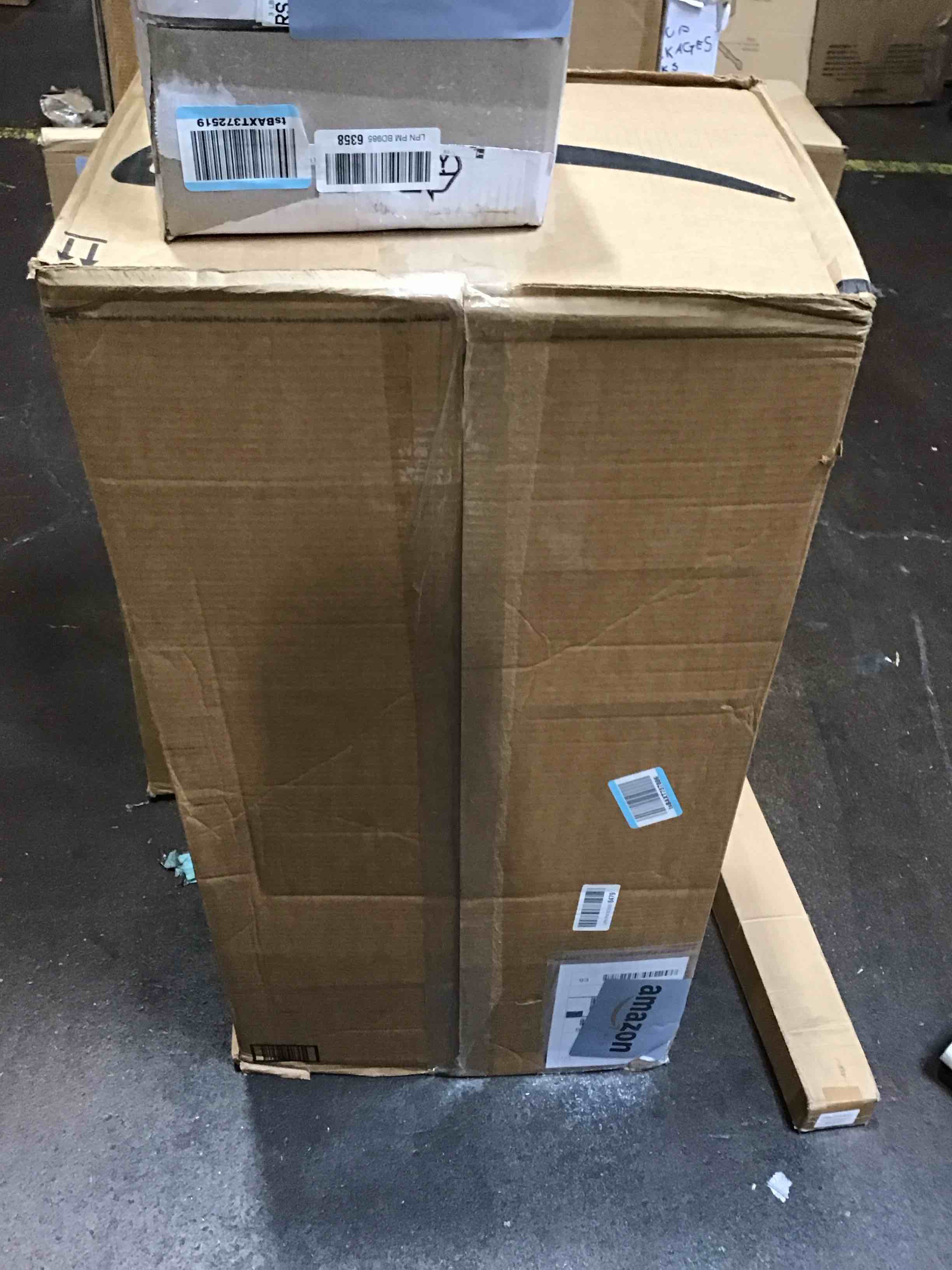 https://s3.amazonaws.com/lotting-images-prod/bidfta/PPE0131109_1727722731664.jpeg