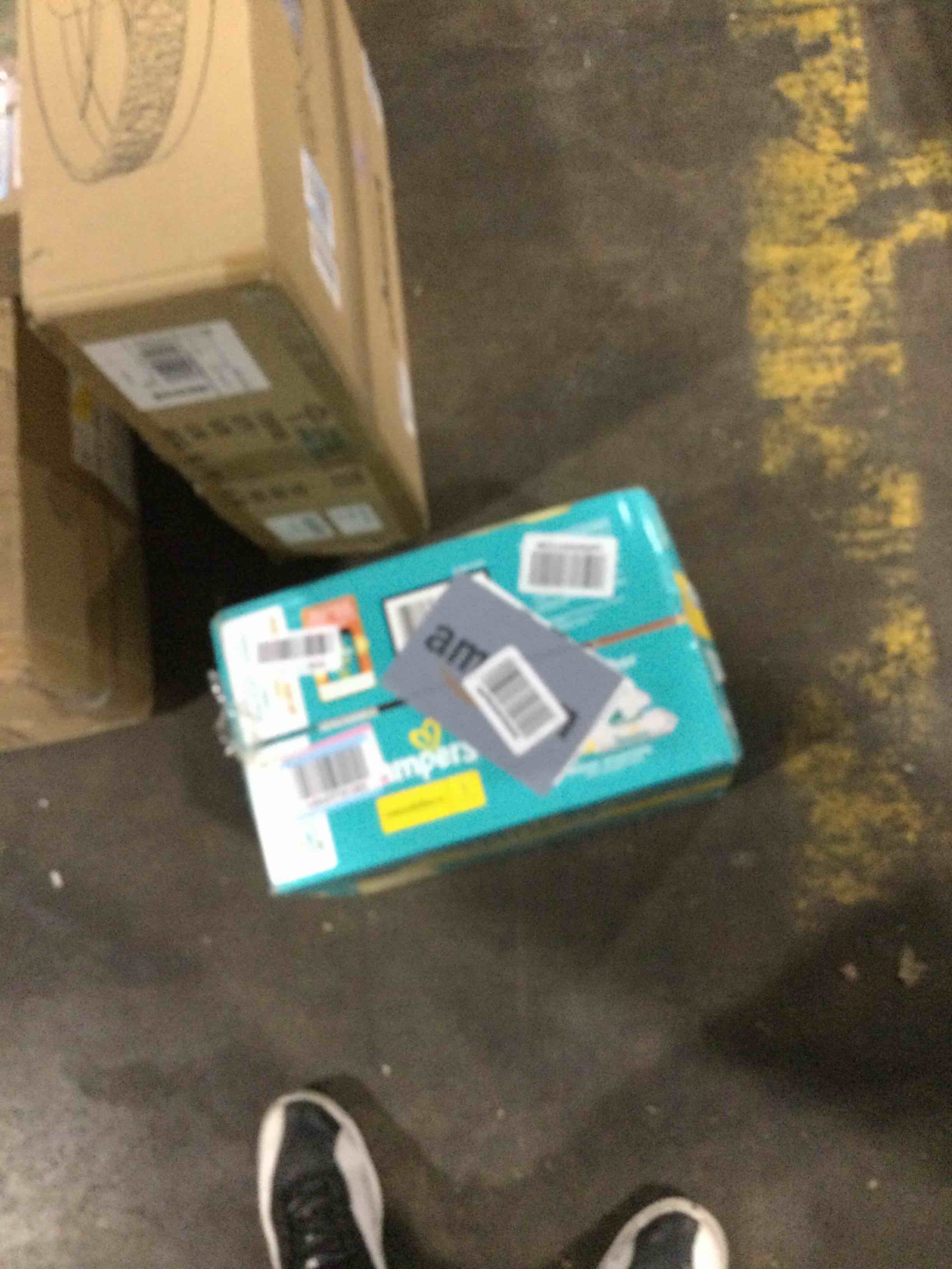 https://s3.amazonaws.com/lotting-images-prod/bidfta/PPE0131394_1727465434357.jpeg