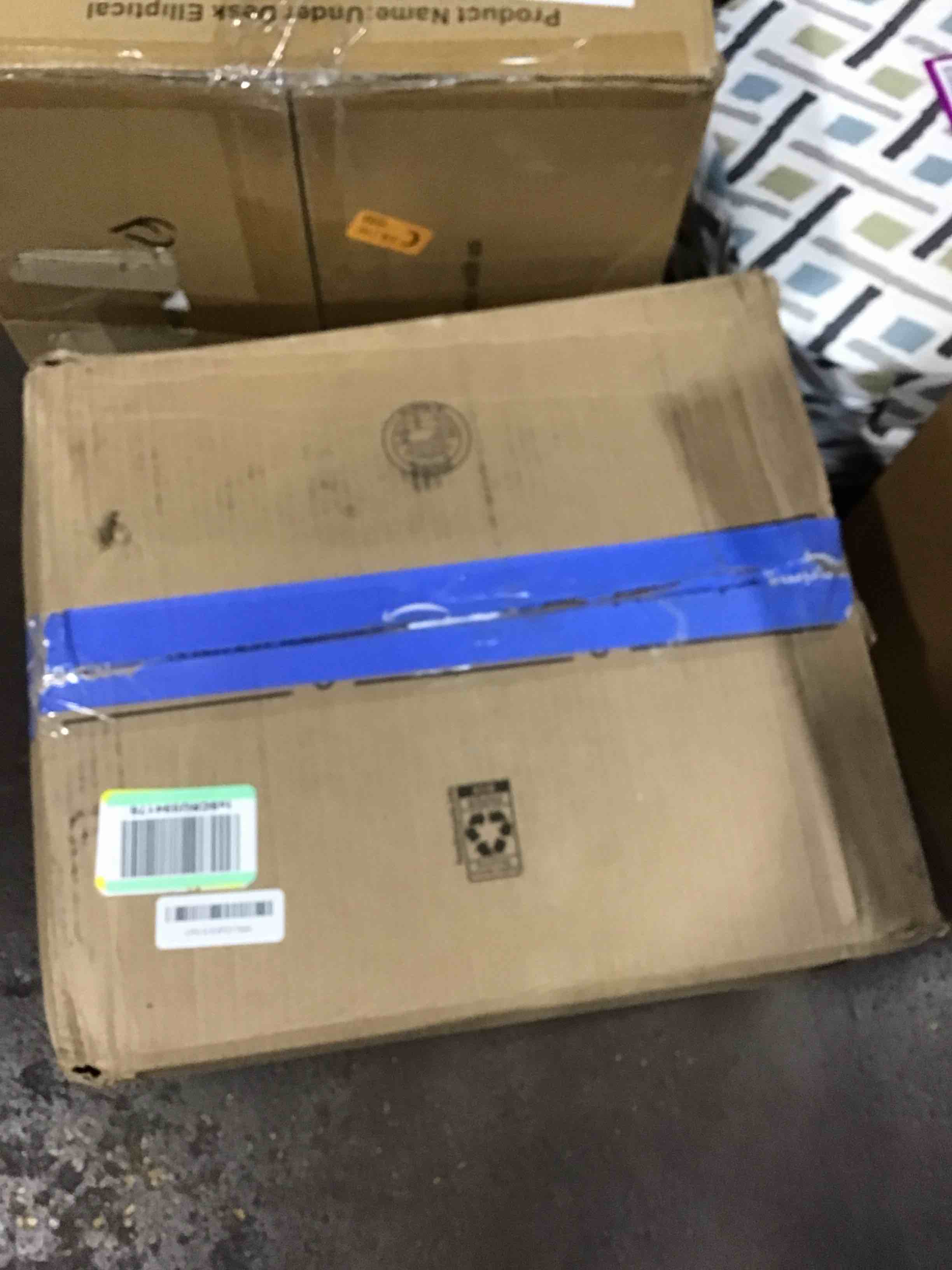 https://s3.amazonaws.com/lotting-images-prod/bidfta/PPE0131628_1727443752322.jpeg
