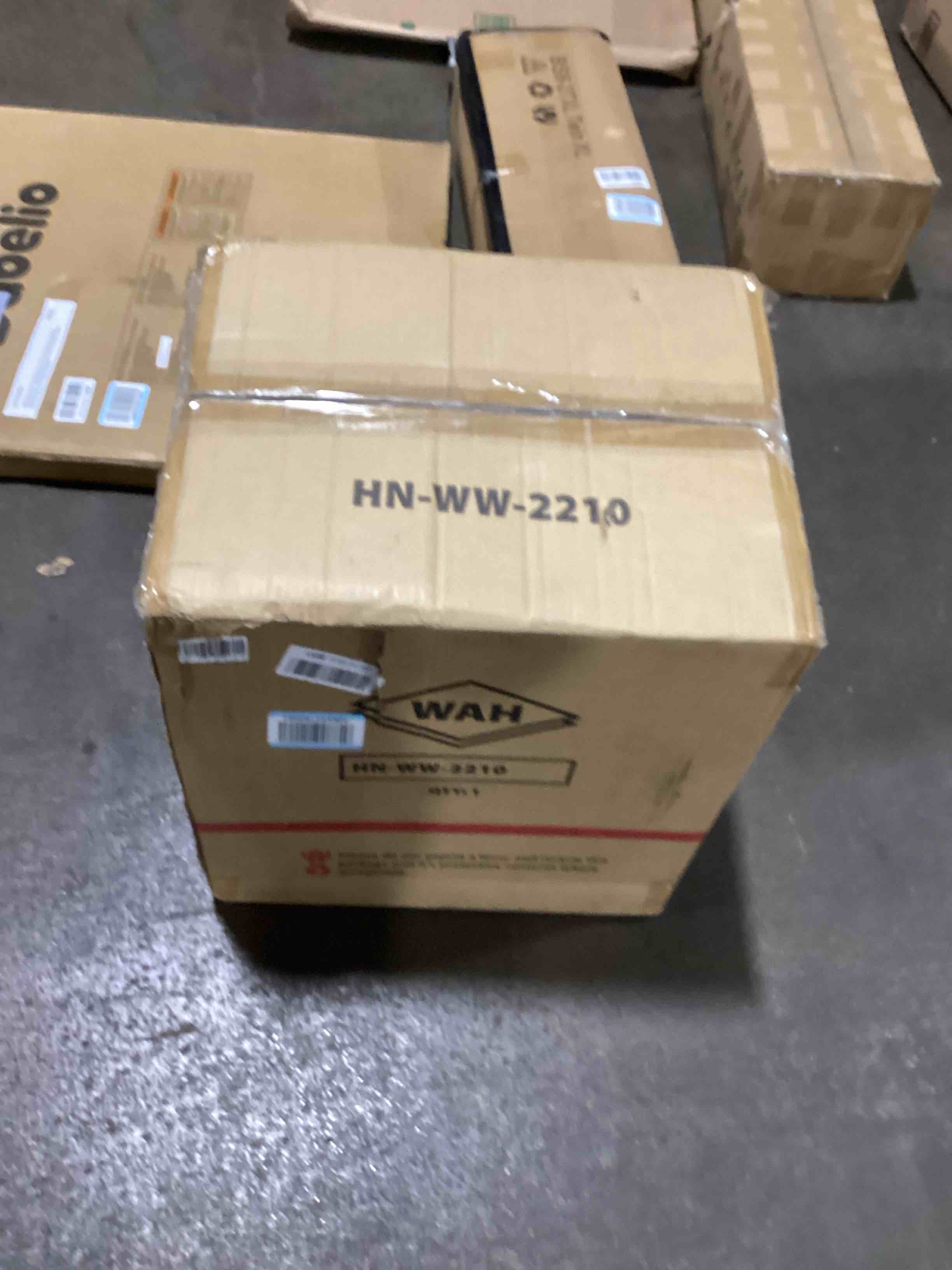 https://s3.amazonaws.com/lotting-images-prod/bidfta/PPE0134129_1730924959696.jpeg