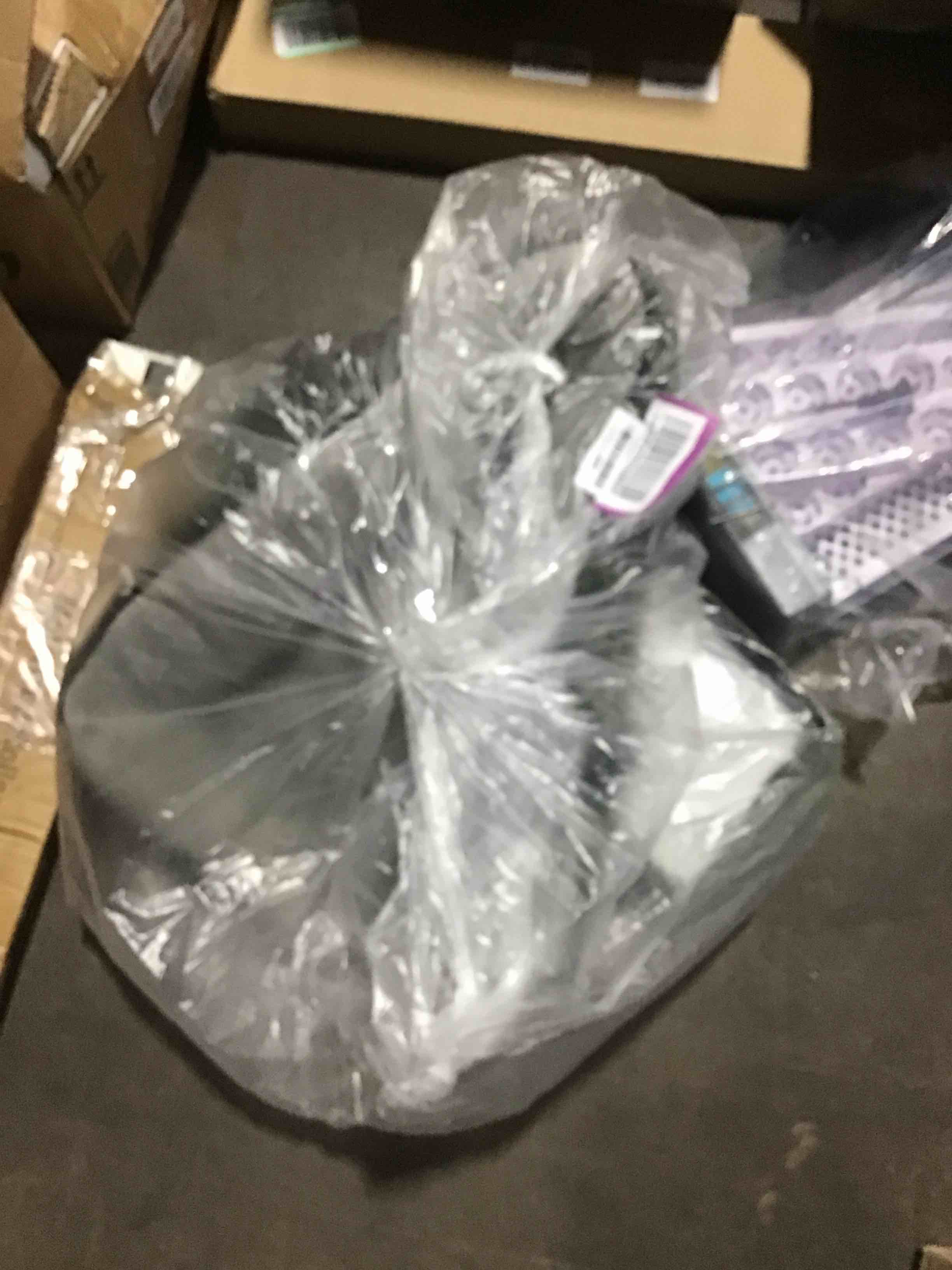 https://s3.amazonaws.com/lotting-images-prod/bidfta/PPE0139796_1725389849601.jpeg