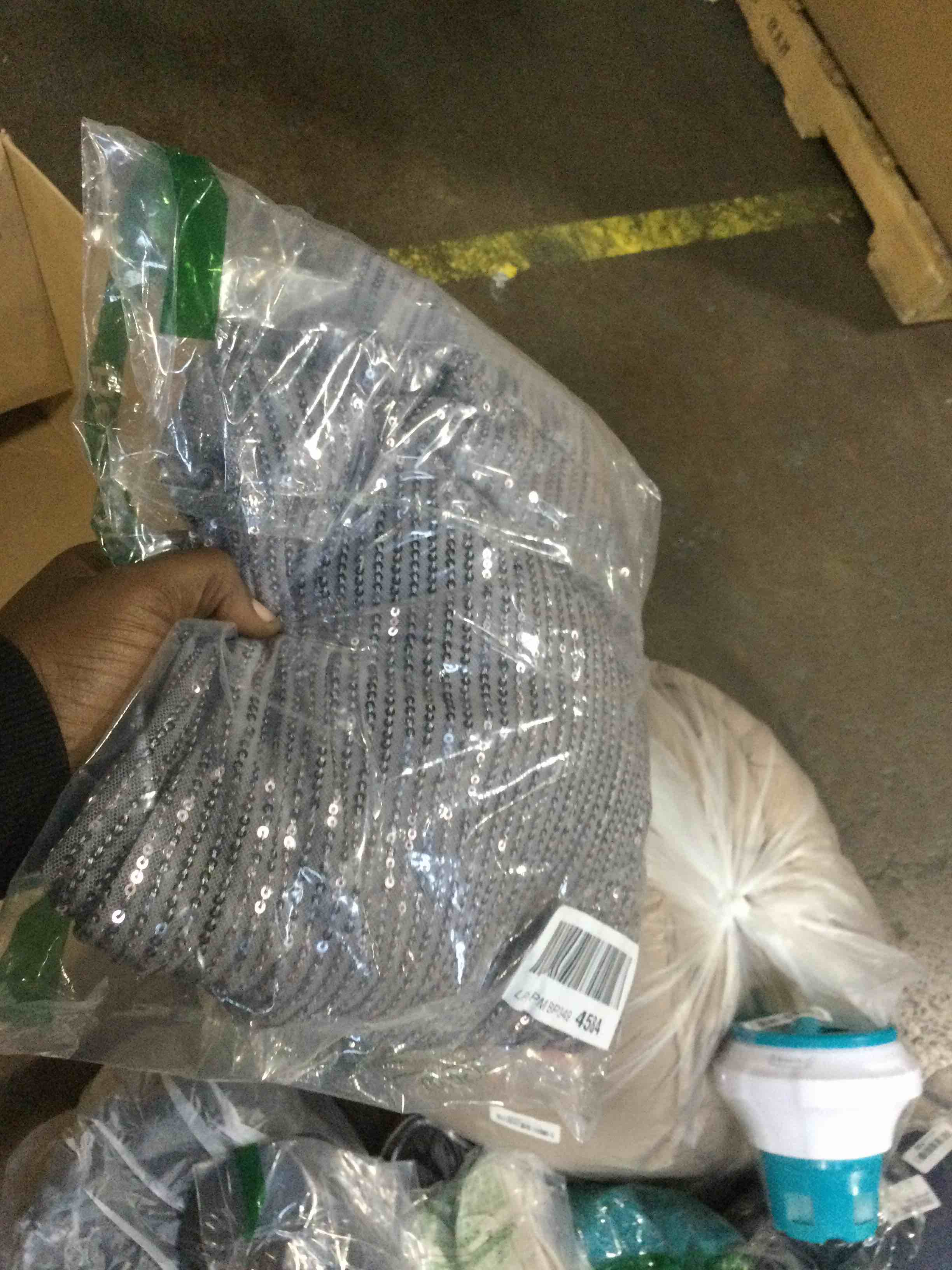 https://s3.amazonaws.com/lotting-images-prod/bidfta/PPE0140006_1729026221540.jpeg