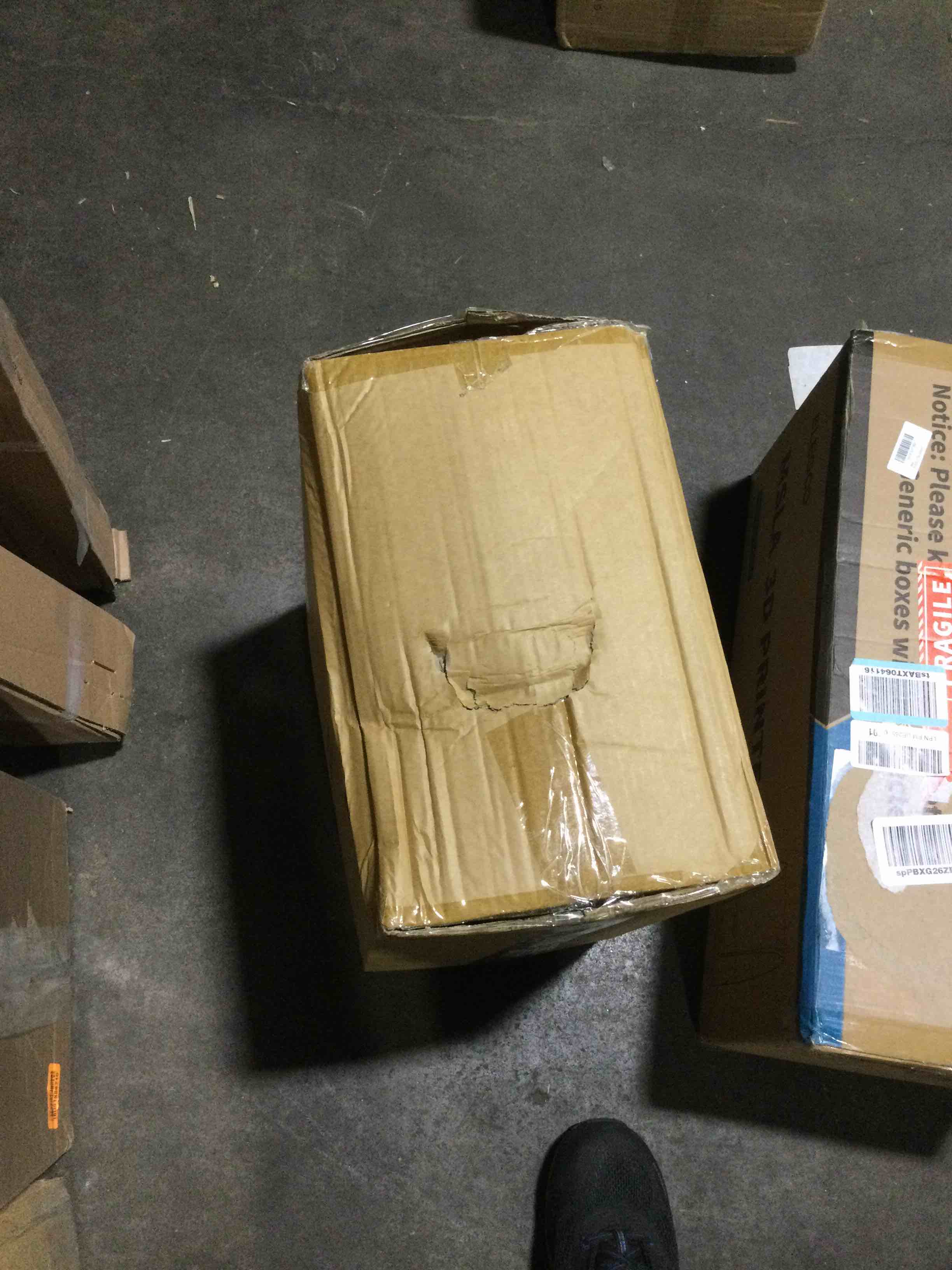https://s3.amazonaws.com/lotting-images-prod/bidfta/PPE0140592_1728062490010.jpeg