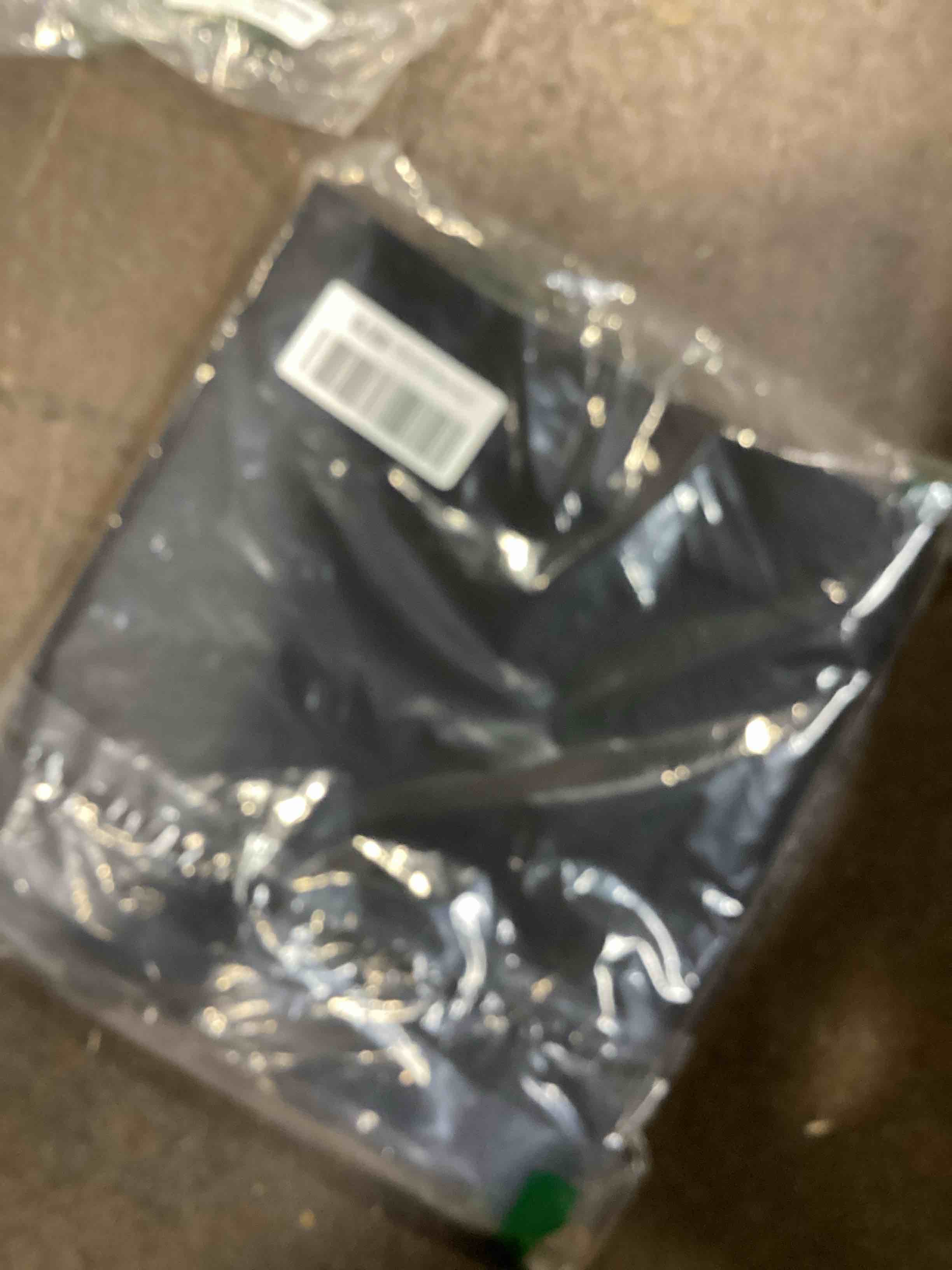 https://s3.amazonaws.com/lotting-images-prod/bidfta/PPE0141597_1727723024467.jpeg
