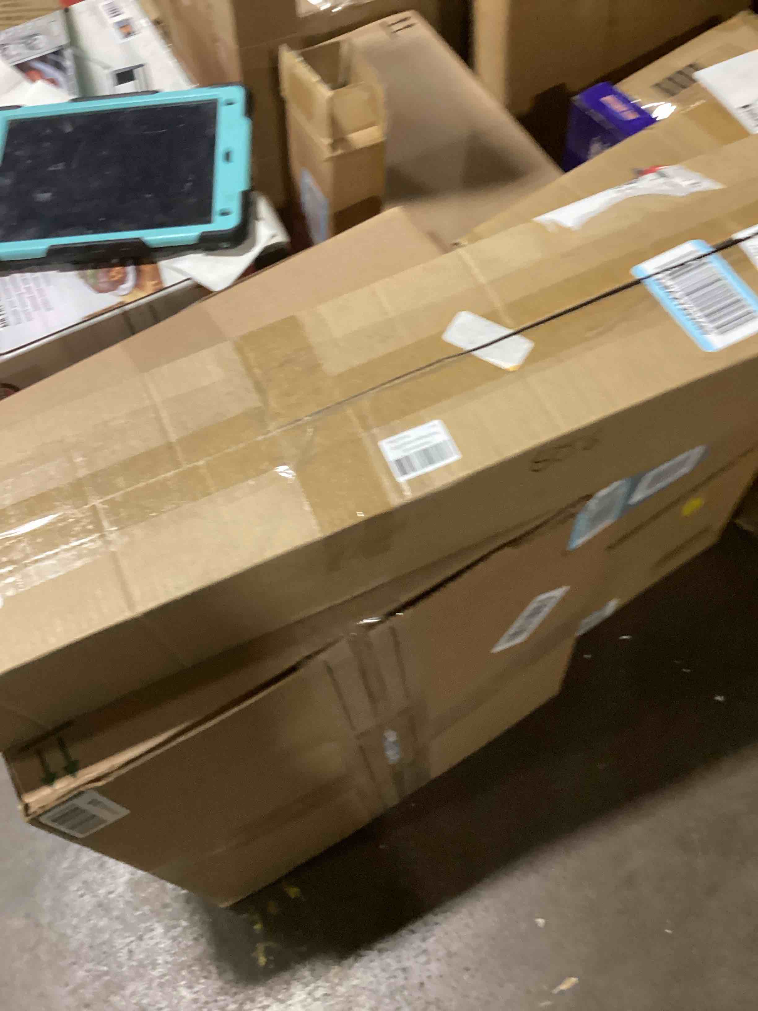 https://s3.amazonaws.com/lotting-images-prod/bidfta/PPE0142183_1728327531231.jpeg