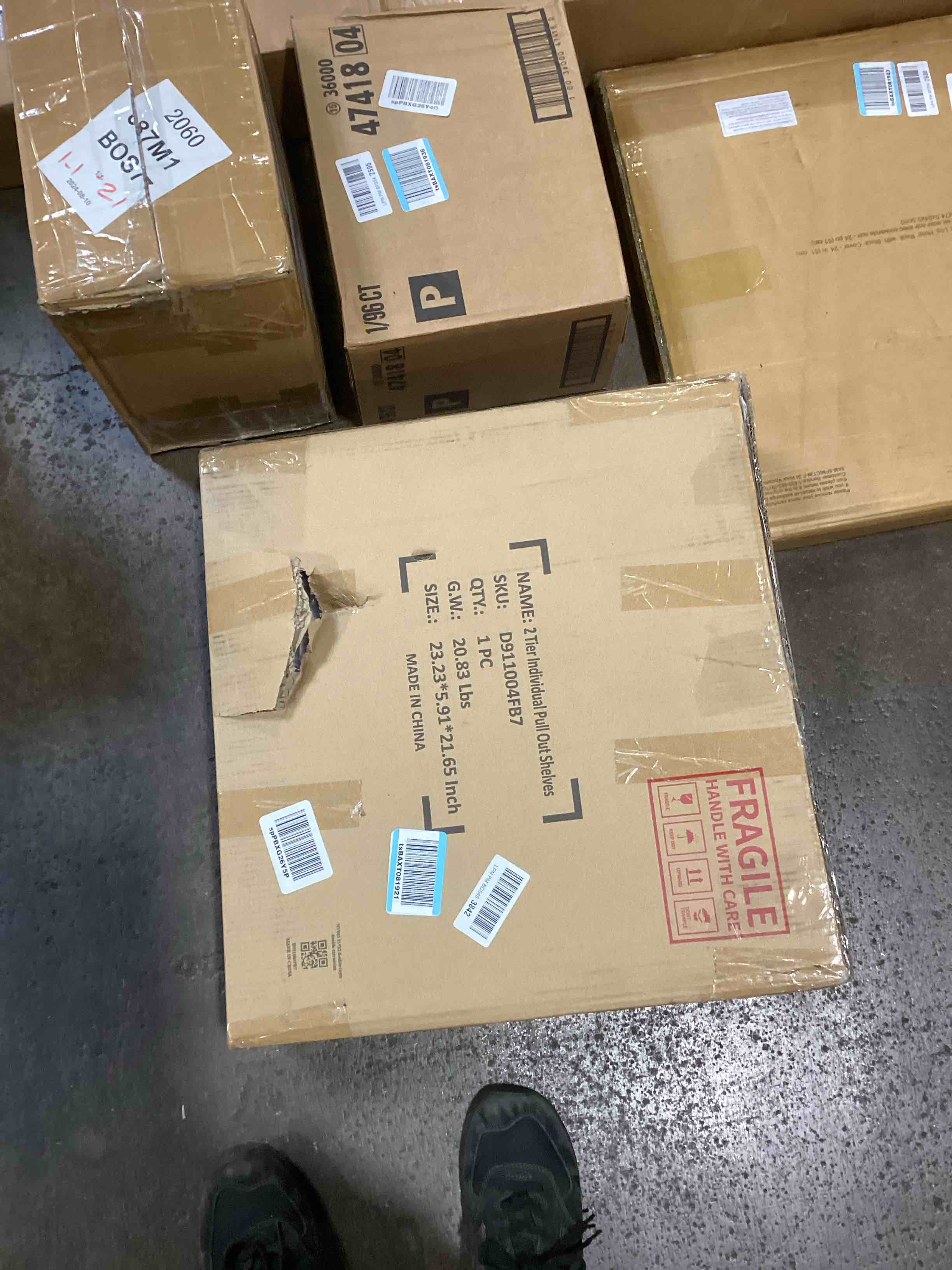 https://s3.amazonaws.com/lotting-images-prod/bidfta/PPE0142524_1728070615206.jpeg