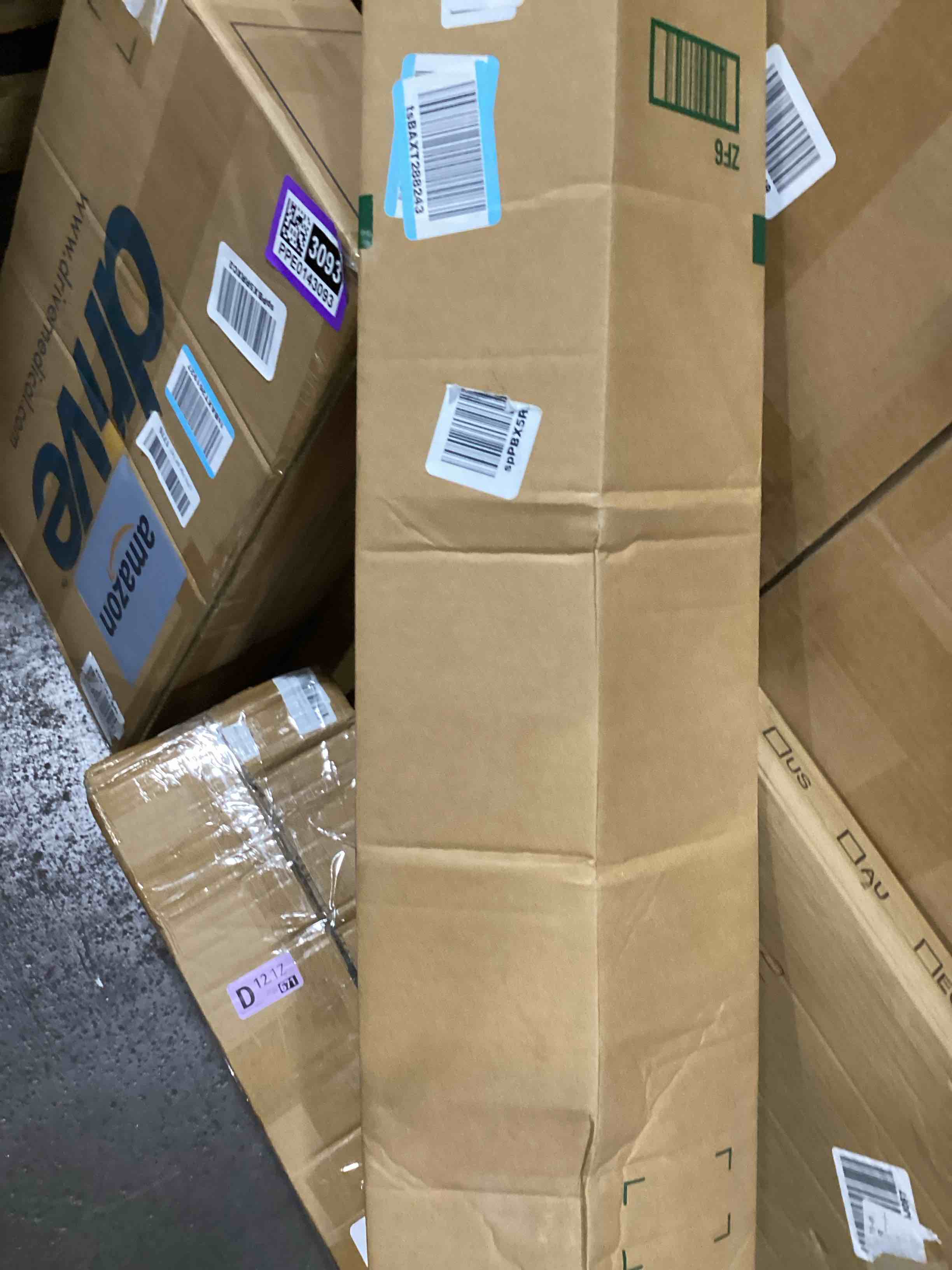 https://s3.amazonaws.com/lotting-images-prod/bidfta/PPE0143089_1727889770145.jpeg