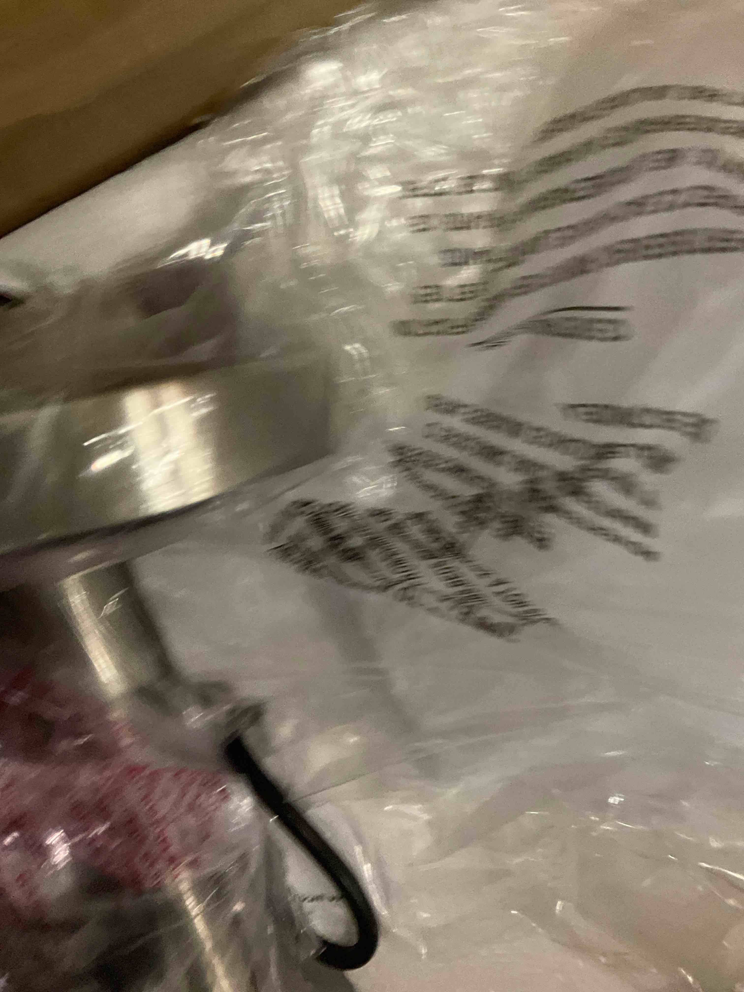 https://s3.amazonaws.com/lotting-images-prod/bidfta/PPE0306510_1730206037796.jpeg