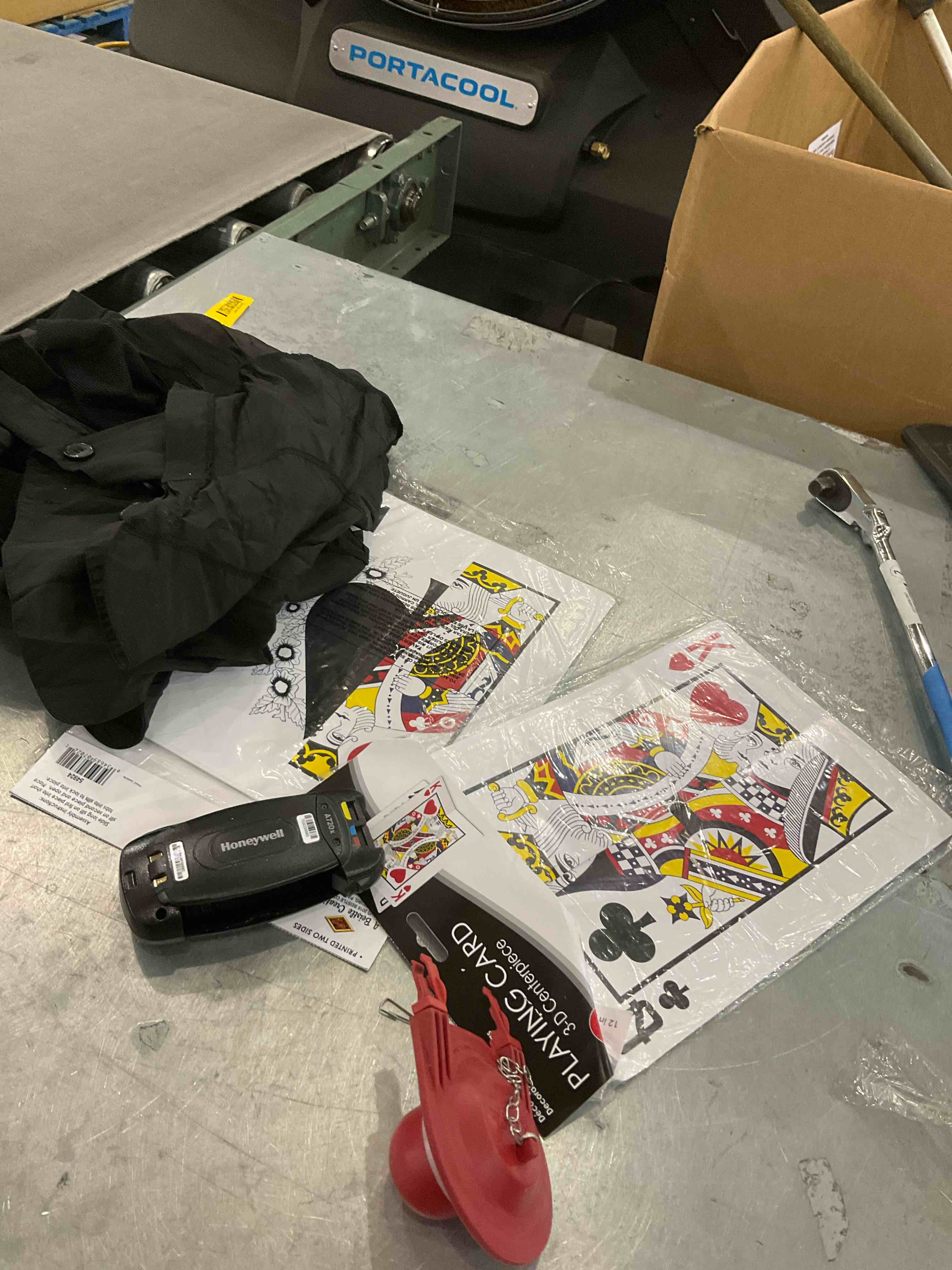 https://s3.amazonaws.com/lotting-images-prod/bidfta/PPE0306988_1729694552425.jpeg