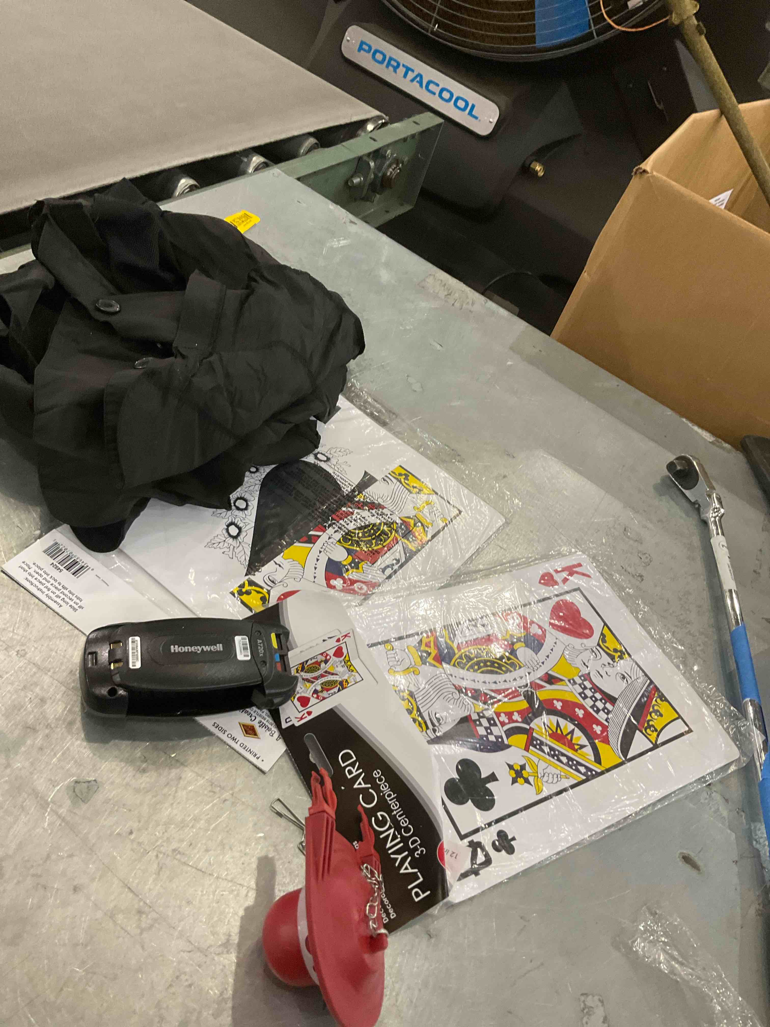 https://s3.amazonaws.com/lotting-images-prod/bidfta/PPE0306988_1729694559065.jpeg