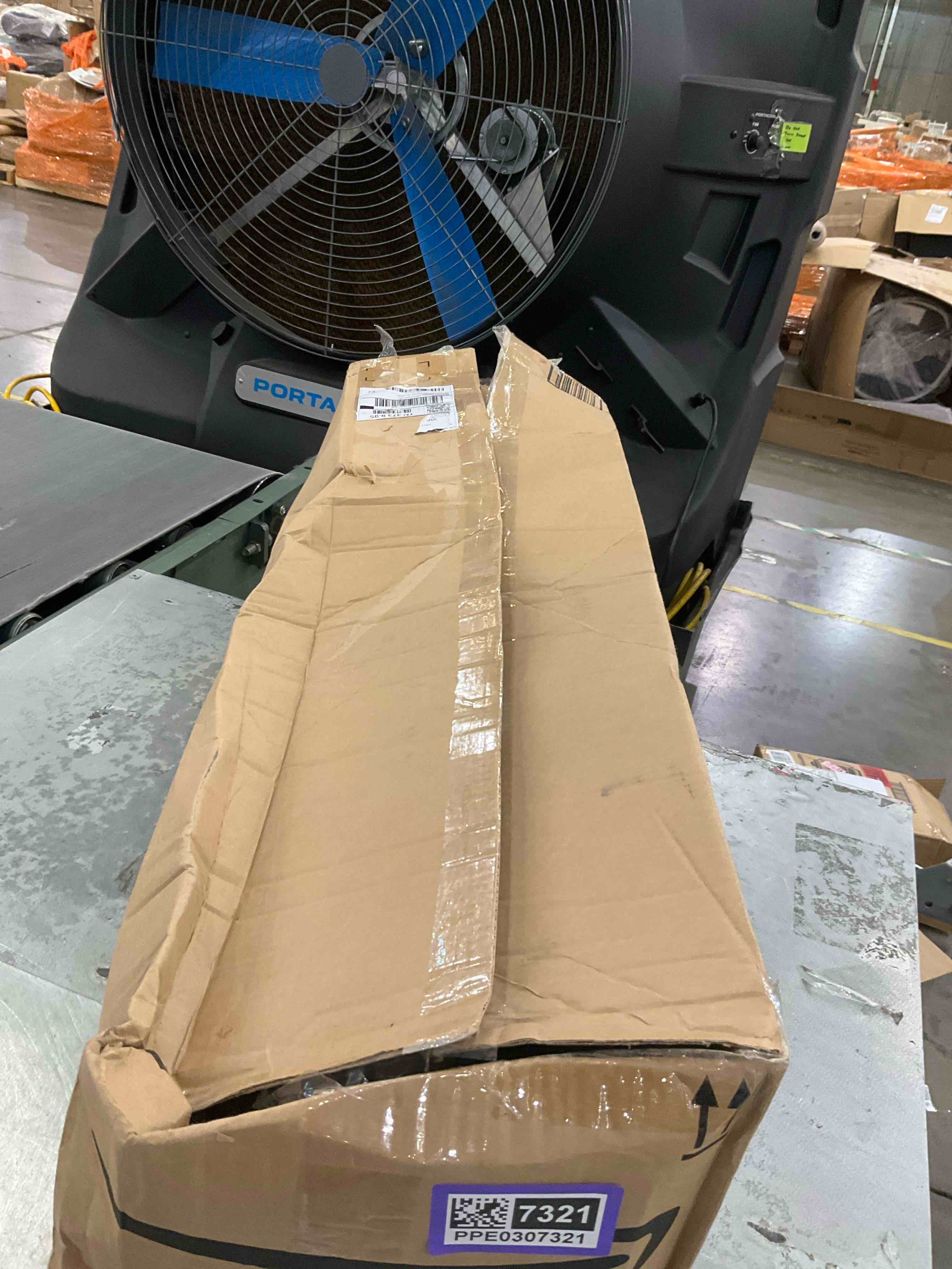 https://s3.amazonaws.com/lotting-images-prod/bidfta/PPE0307321_1729530261230.jpeg