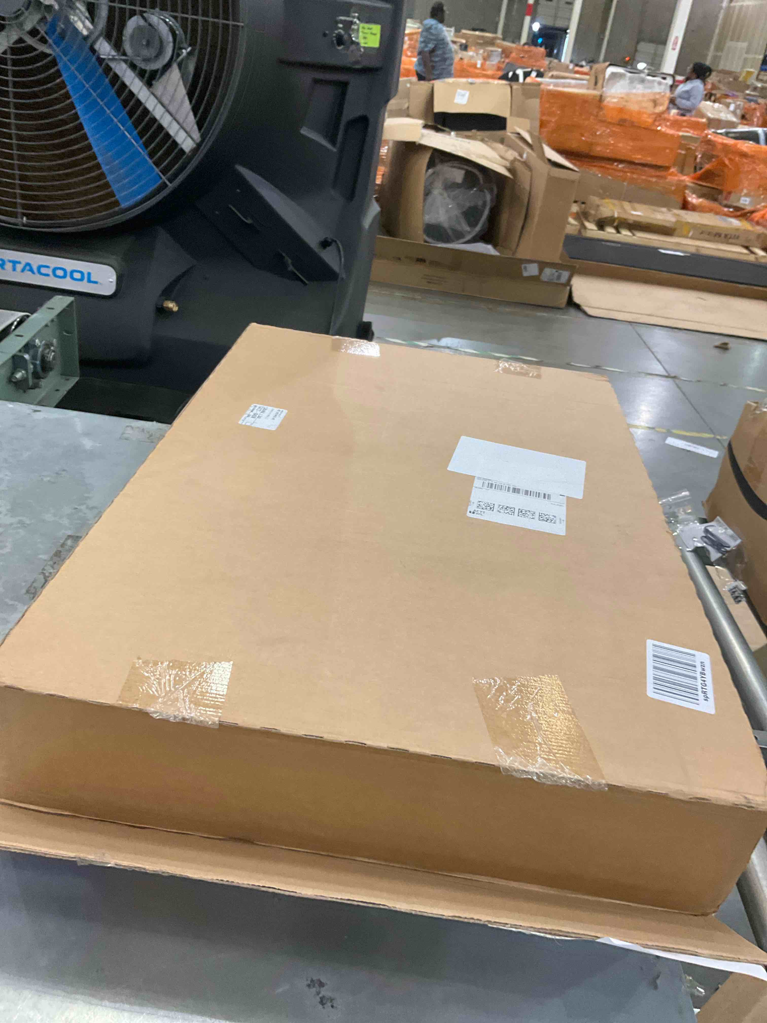 https://s3.amazonaws.com/lotting-images-prod/bidfta/PPE0307323_1729530063589.jpeg