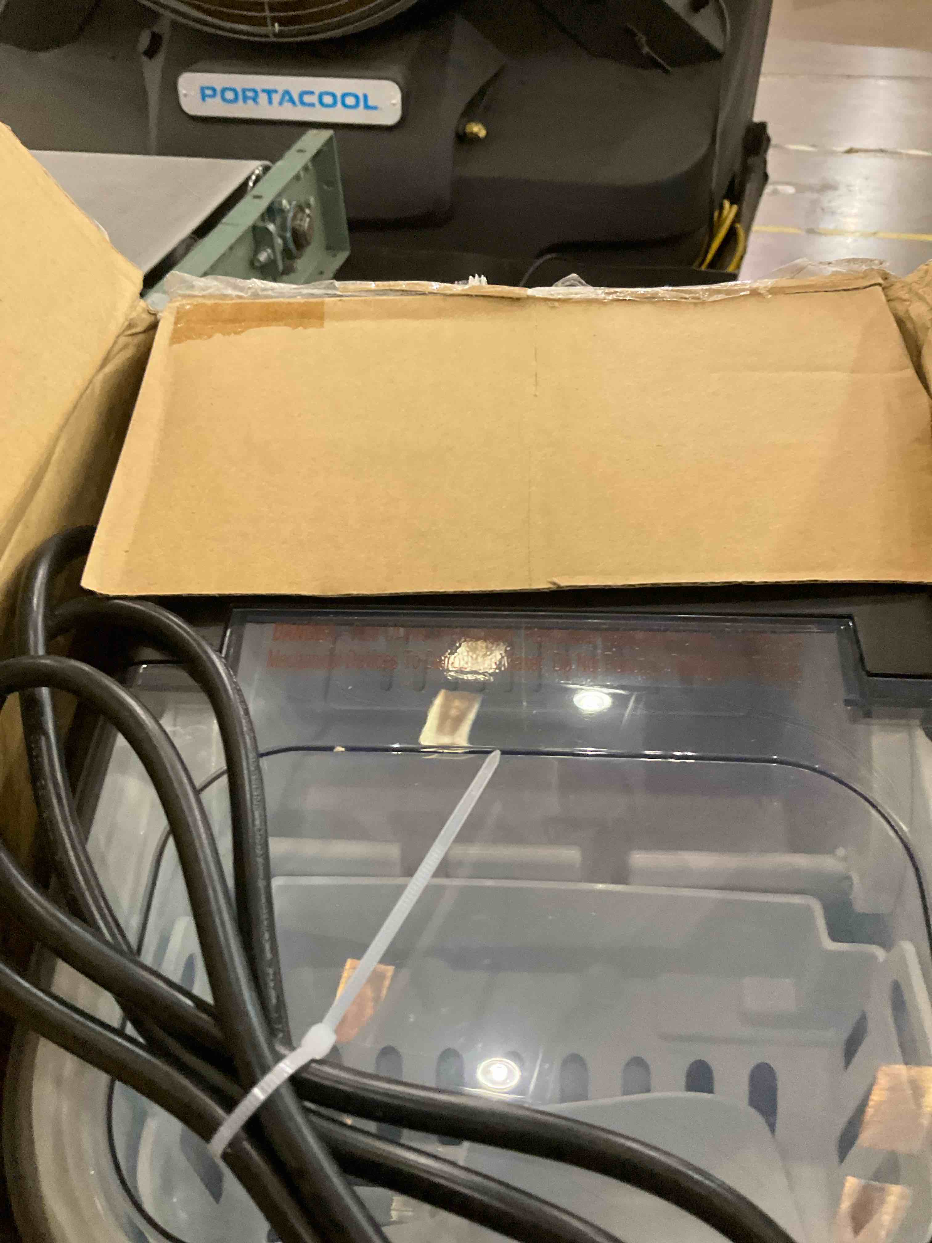 https://s3.amazonaws.com/lotting-images-prod/bidfta/PPE0307757_1729174963008.jpeg