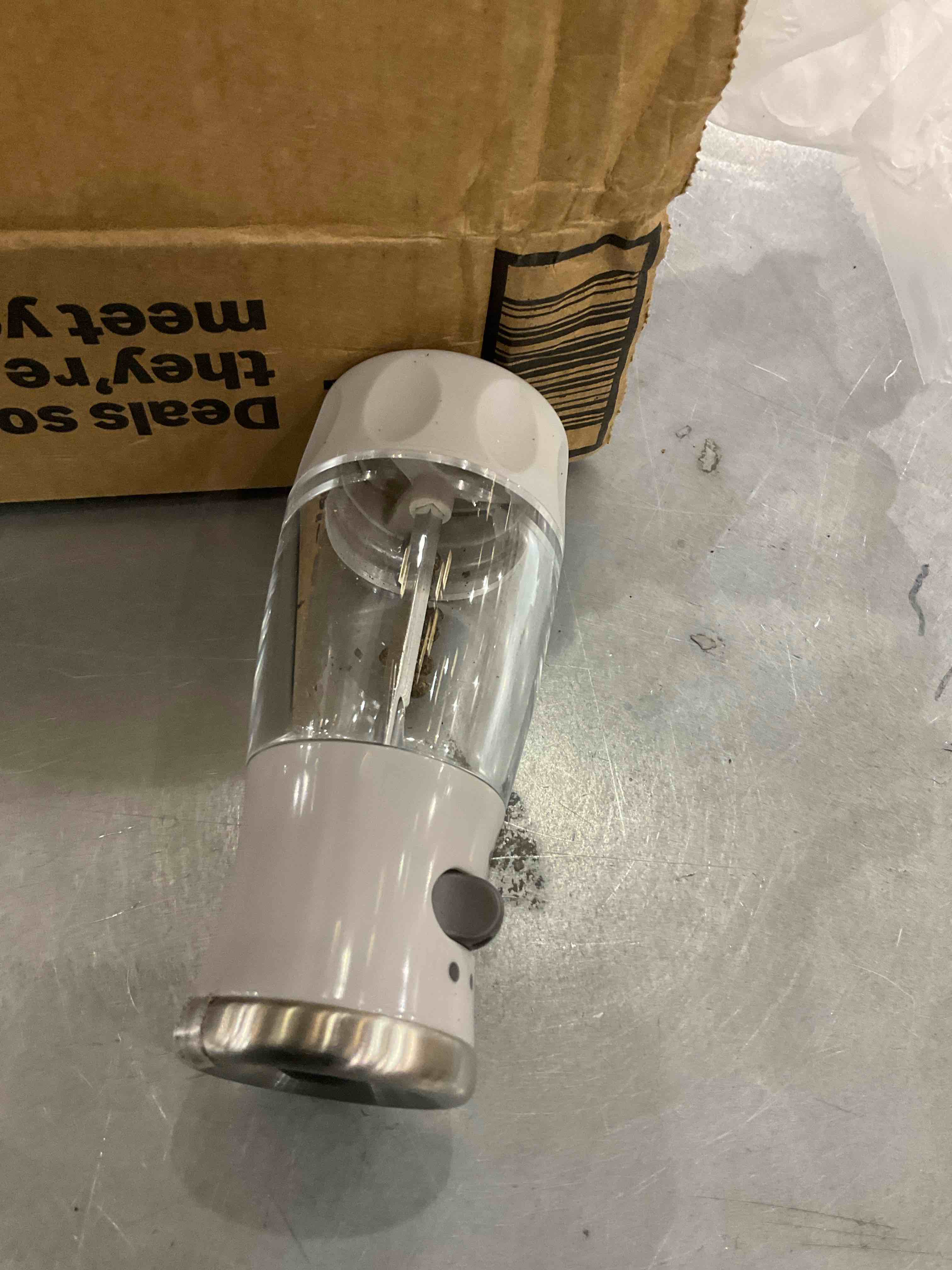https://s3.amazonaws.com/lotting-images-prod/bidfta/PPE0307758_1729174857884.jpeg