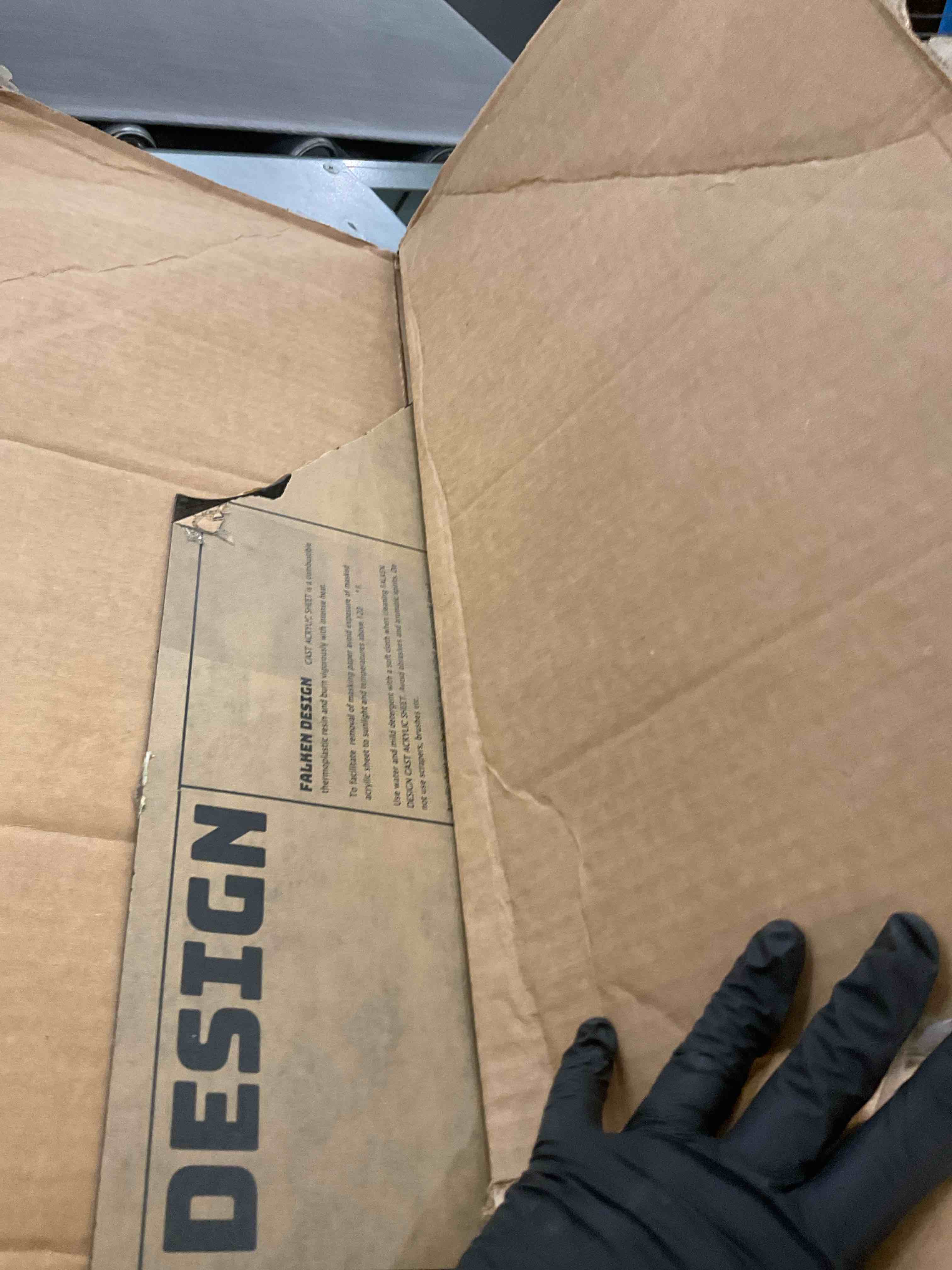 https://s3.amazonaws.com/lotting-images-prod/bidfta/PPE0307862_1729104369135.jpeg