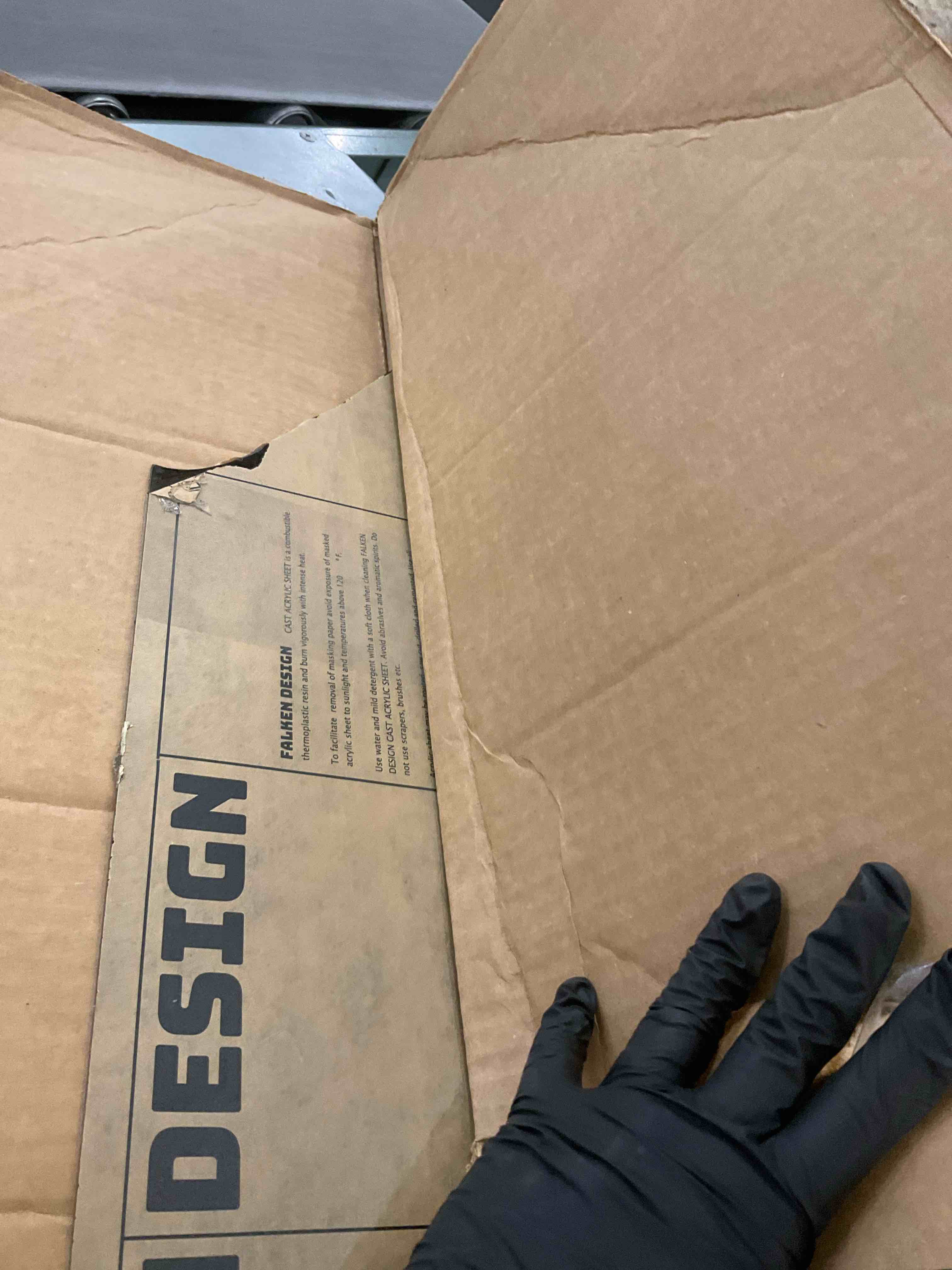 https://s3.amazonaws.com/lotting-images-prod/bidfta/PPE0307862_1729104370156.jpeg