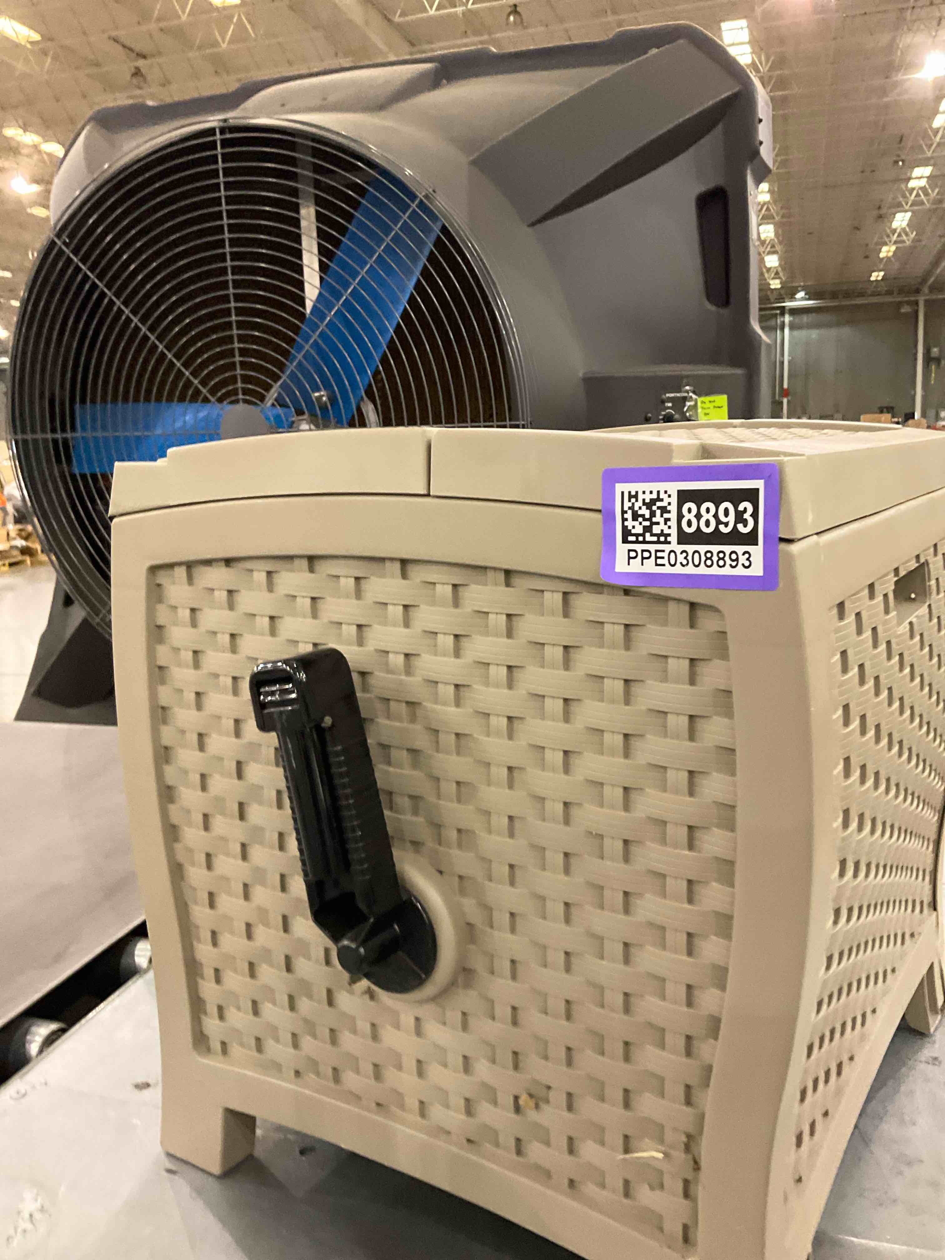 https://s3.amazonaws.com/lotting-images-prod/bidfta/PPE0308893_1731004096545.jpeg