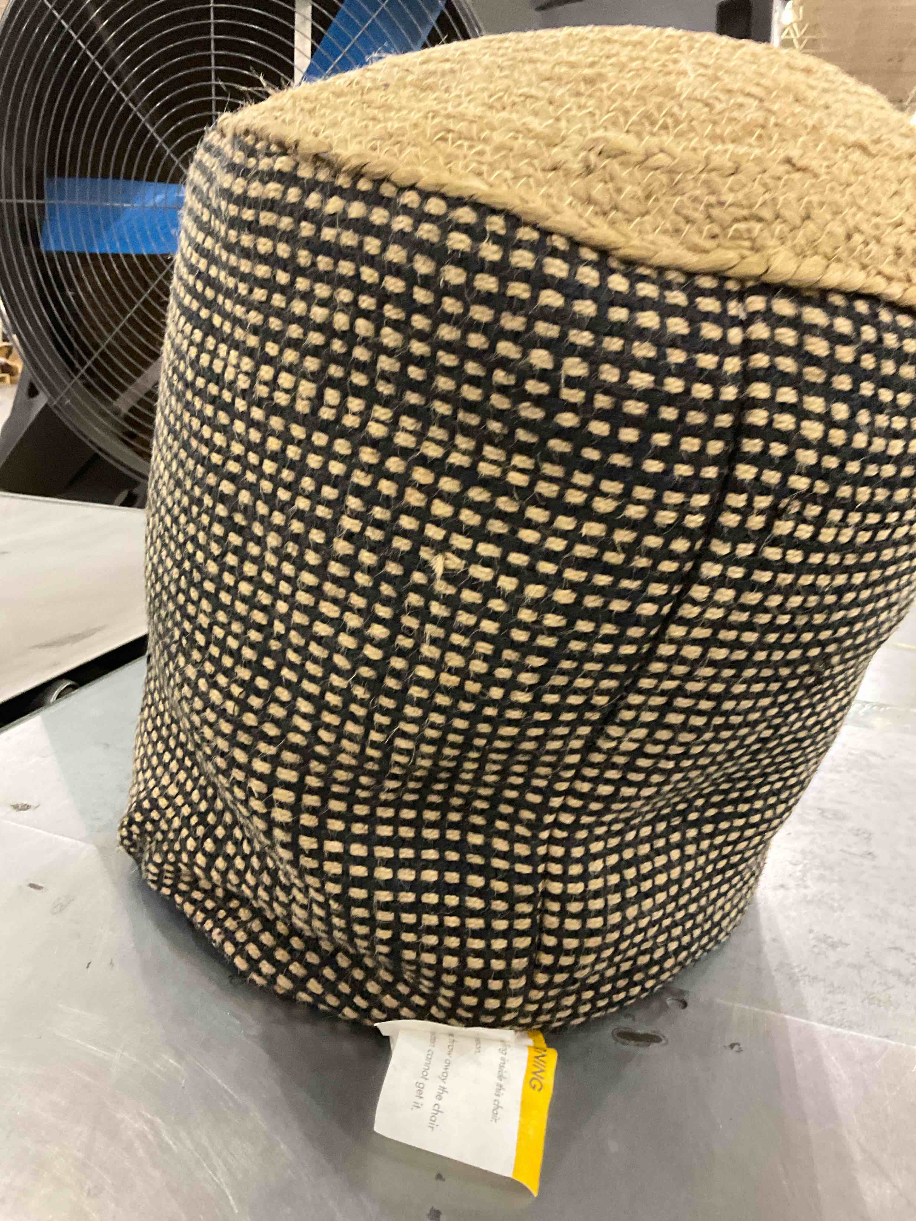 https://s3.amazonaws.com/lotting-images-prod/bidfta/PPE0309292_1730821142468.jpeg