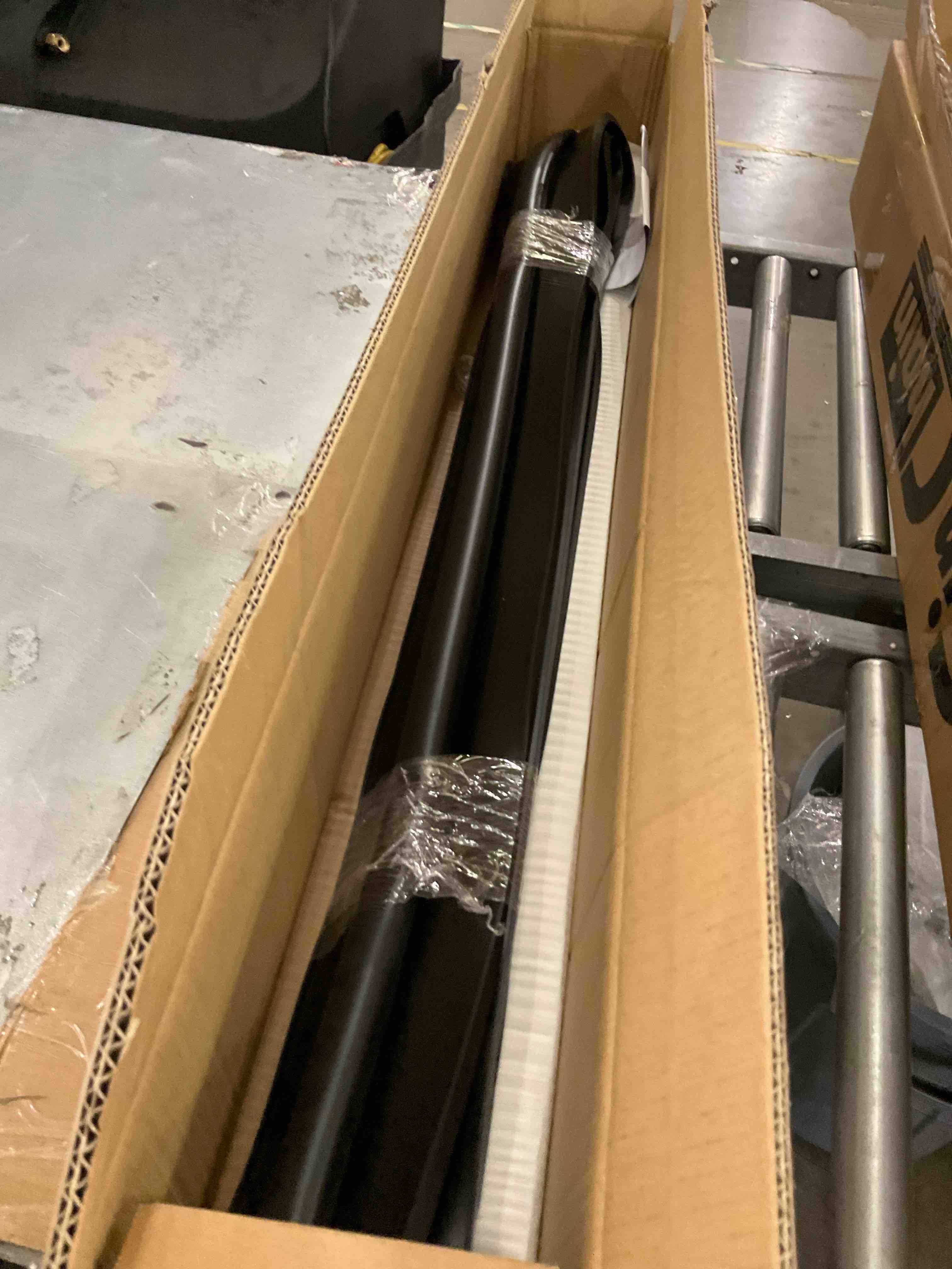 https://s3.amazonaws.com/lotting-images-prod/bidfta/PPE0309477_1730733225035.jpeg