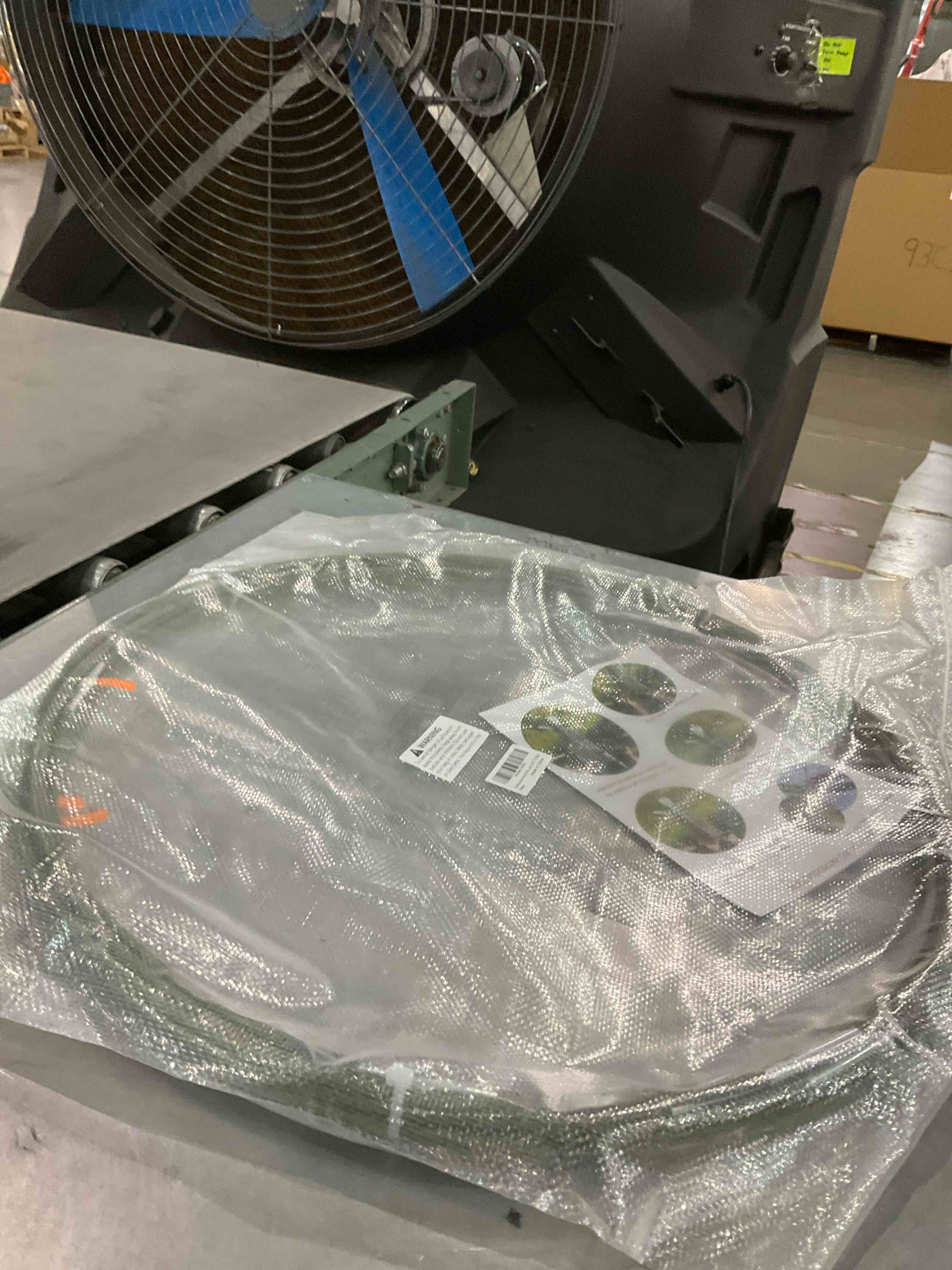 https://s3.amazonaws.com/lotting-images-prod/bidfta/PPE0309547_1730722855568.jpeg