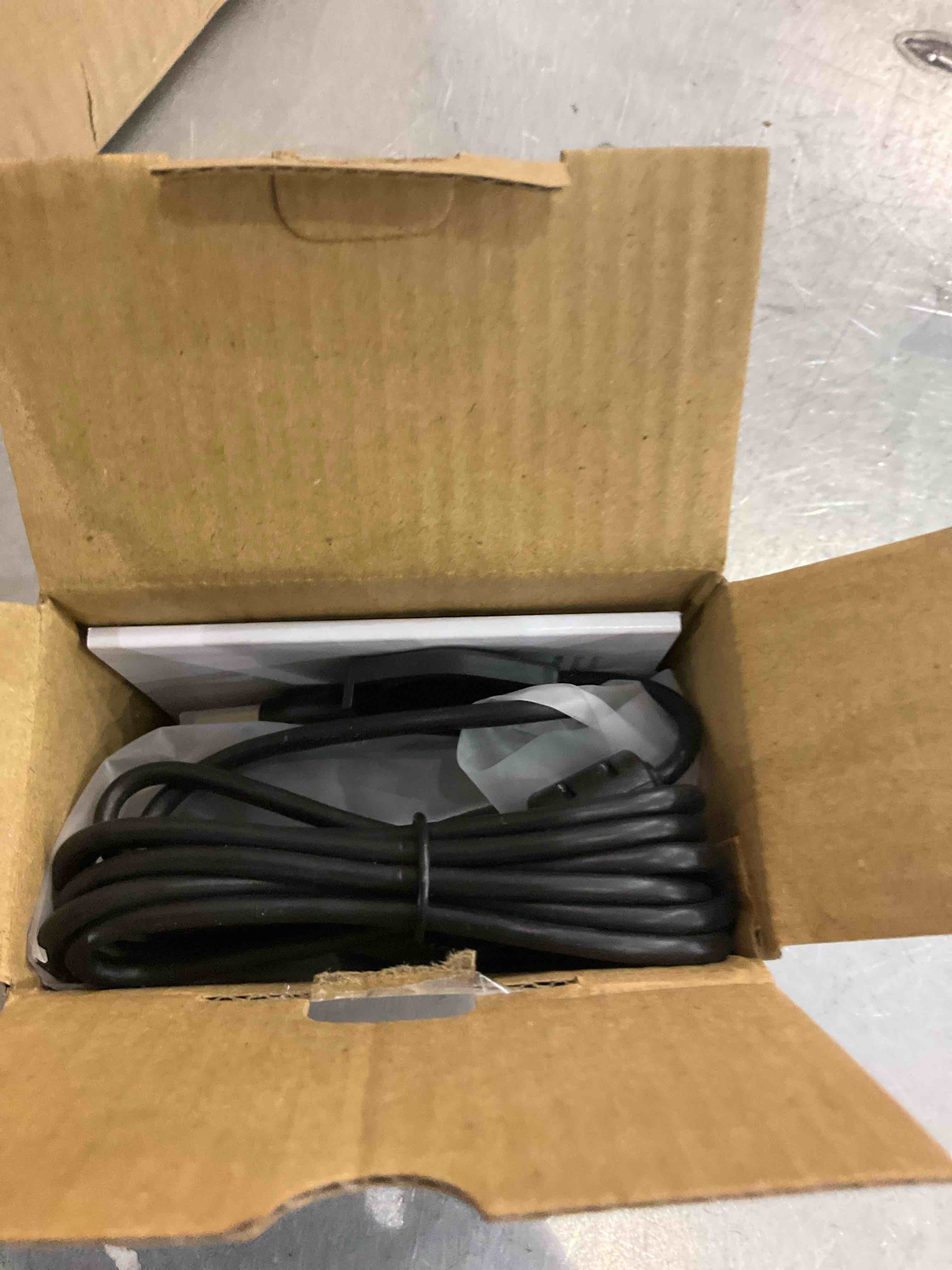 https://s3.amazonaws.com/lotting-images-prod/bidfta/PPE0310142_1729603770148.jpeg