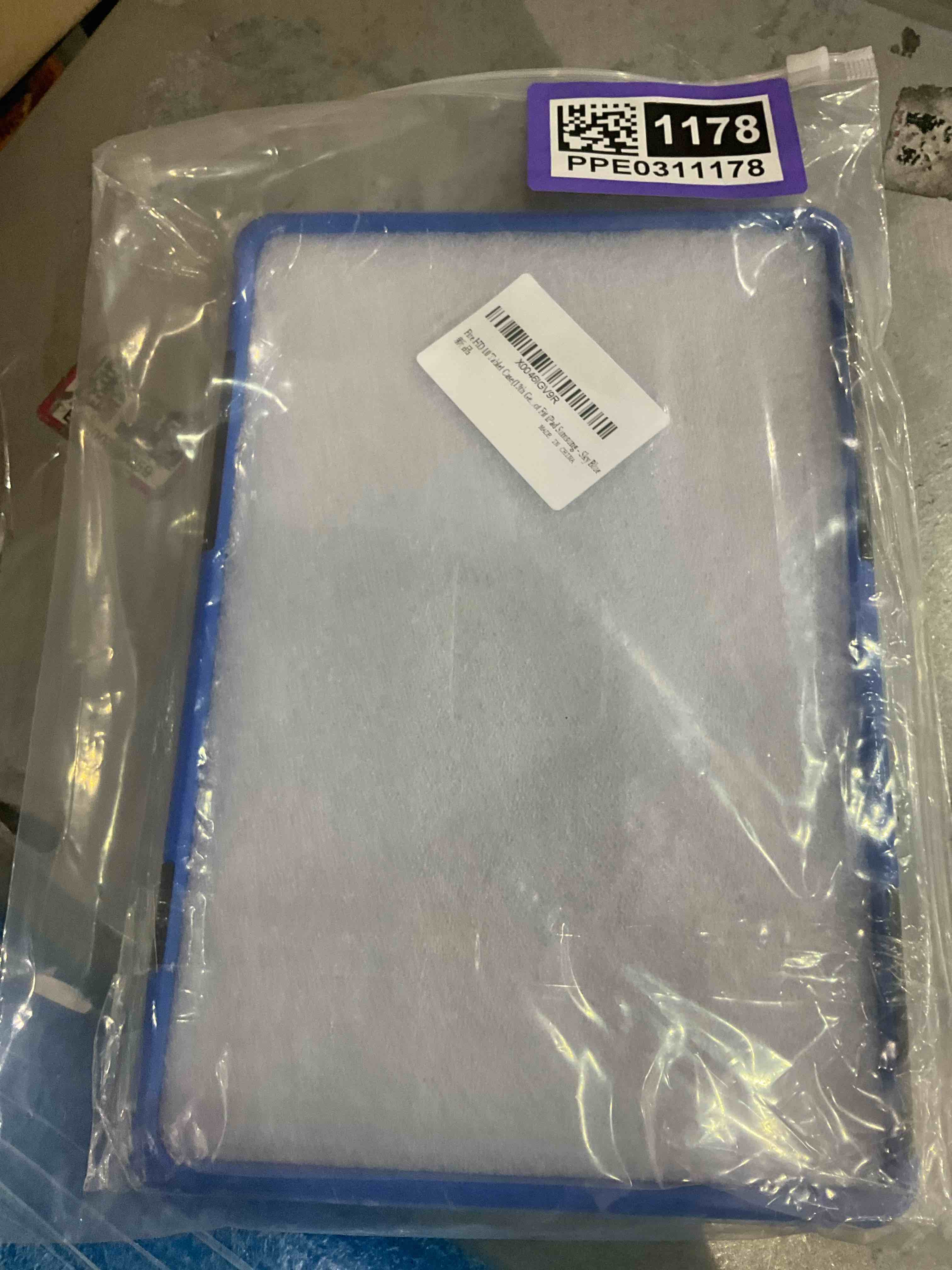 https://s3.amazonaws.com/lotting-images-prod/bidfta/PPE0311178_1728906037698.jpeg