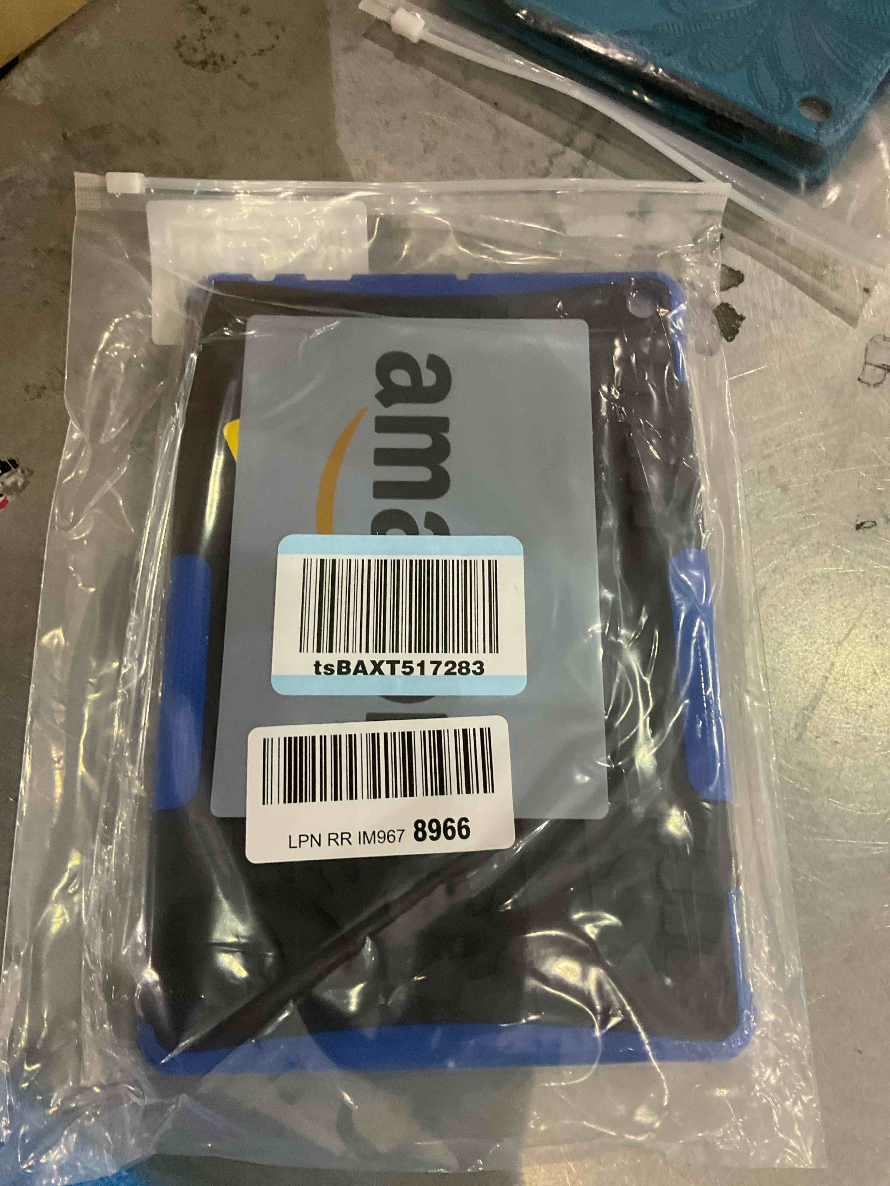 https://s3.amazonaws.com/lotting-images-prod/bidfta/PPE0311178_1728906041102.jpeg