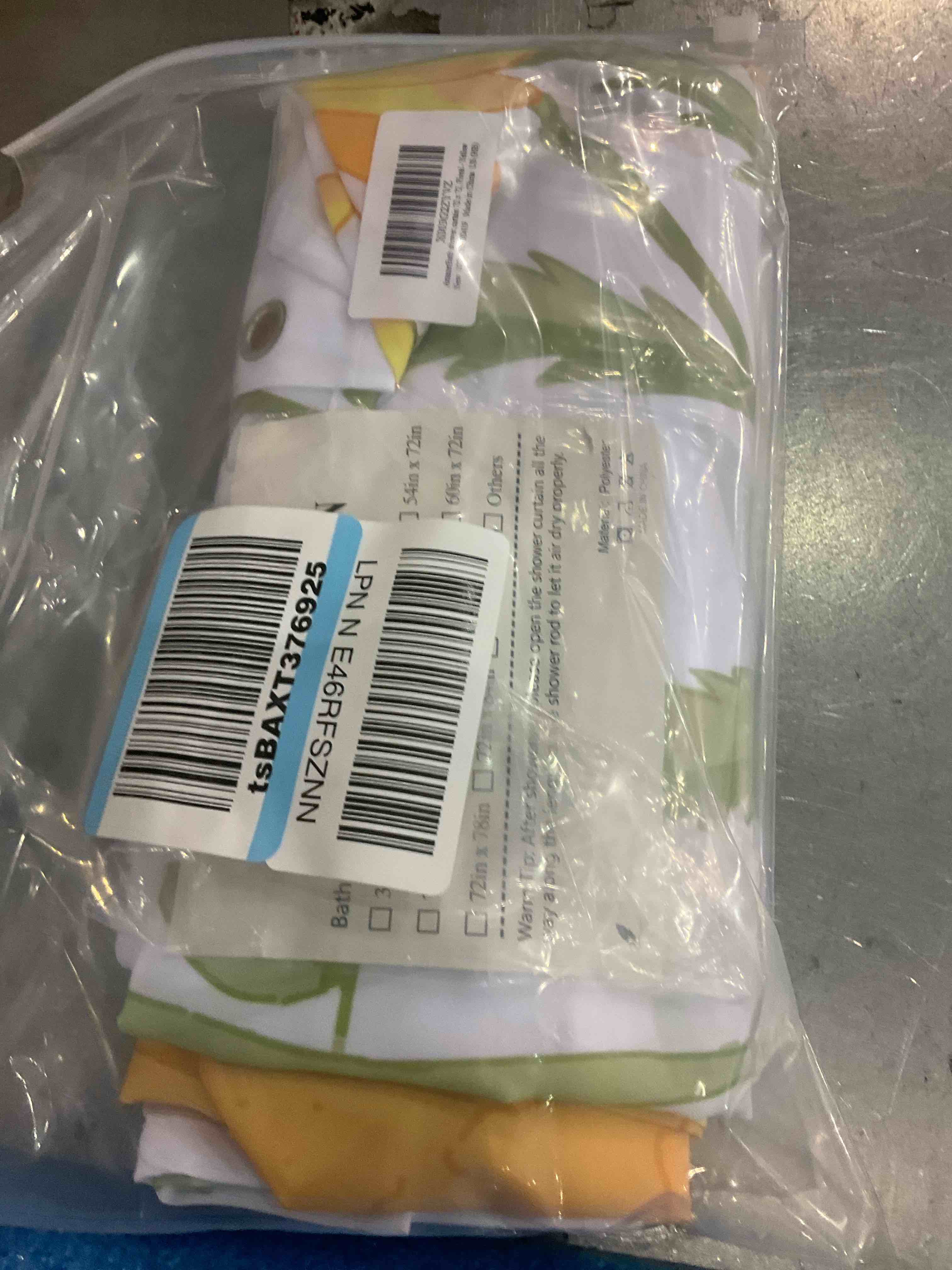 https://s3.amazonaws.com/lotting-images-prod/bidfta/PPE0311195_1728905538203.jpeg