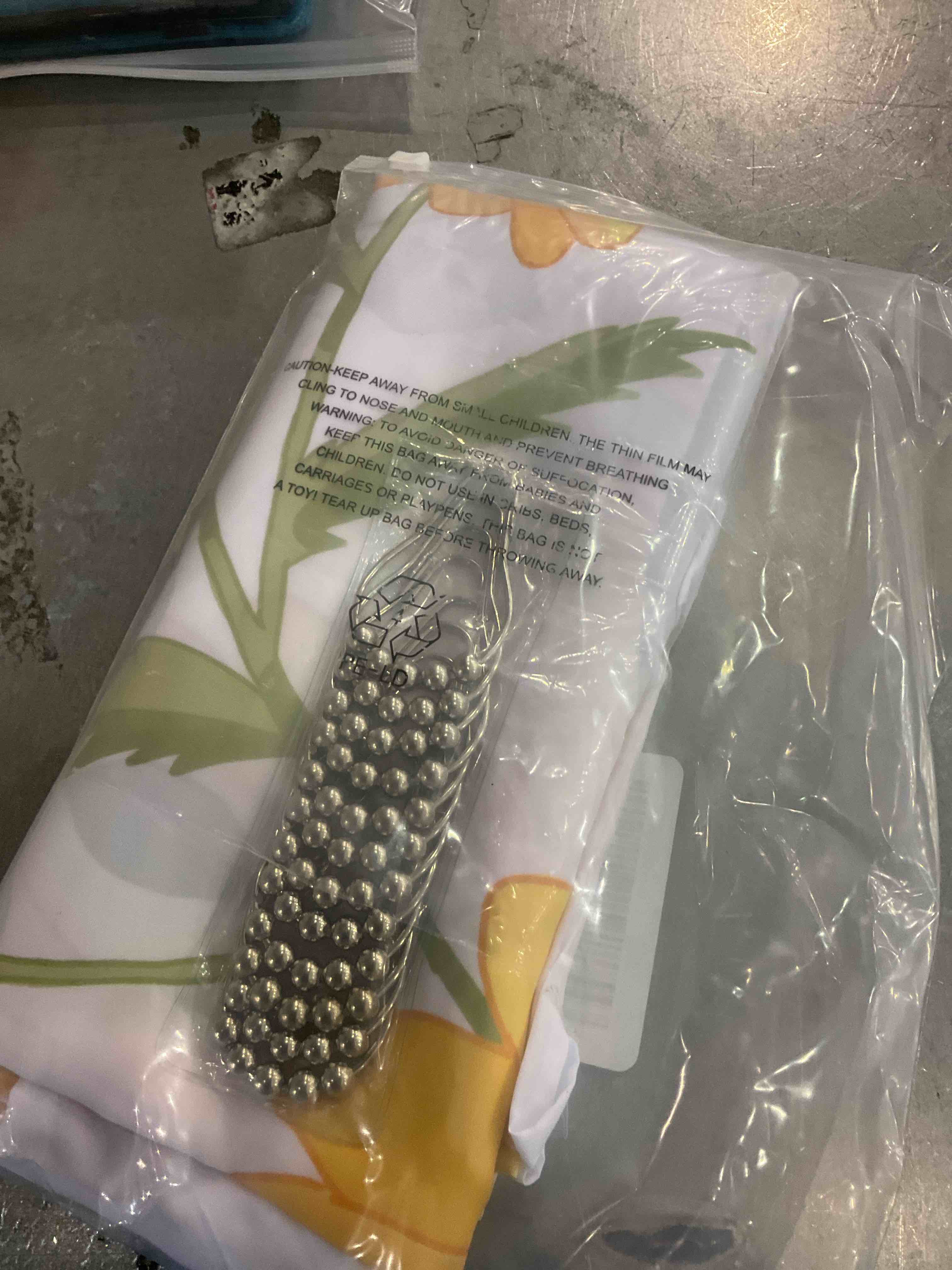 https://s3.amazonaws.com/lotting-images-prod/bidfta/PPE0311195_1728905540192.jpeg