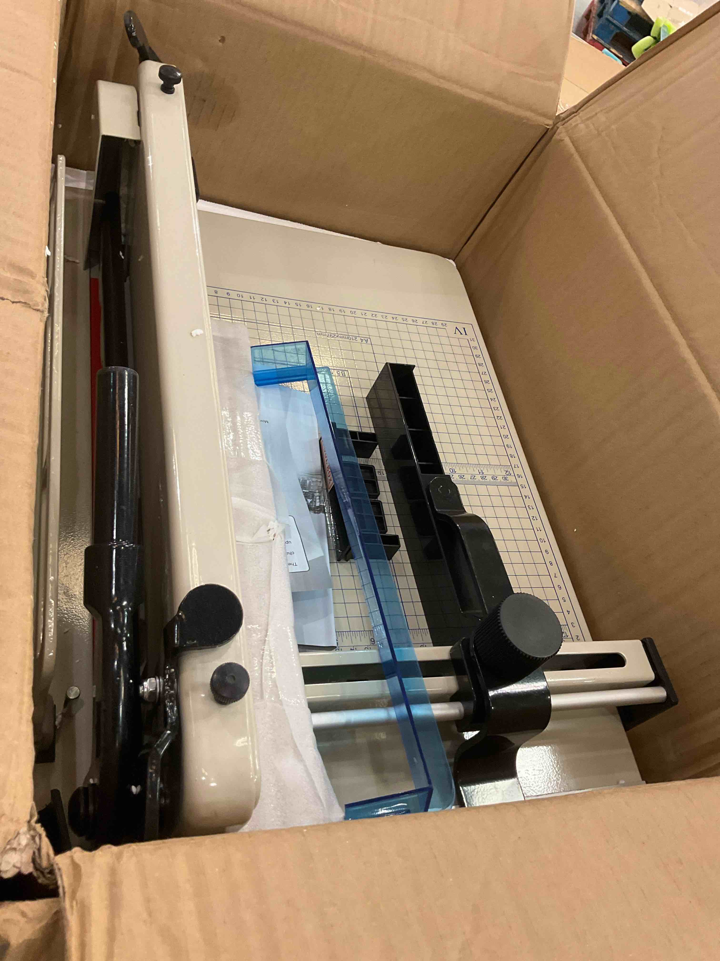 https://s3.amazonaws.com/lotting-images-prod/bidfta/PPE0311706_1727805143964.jpeg