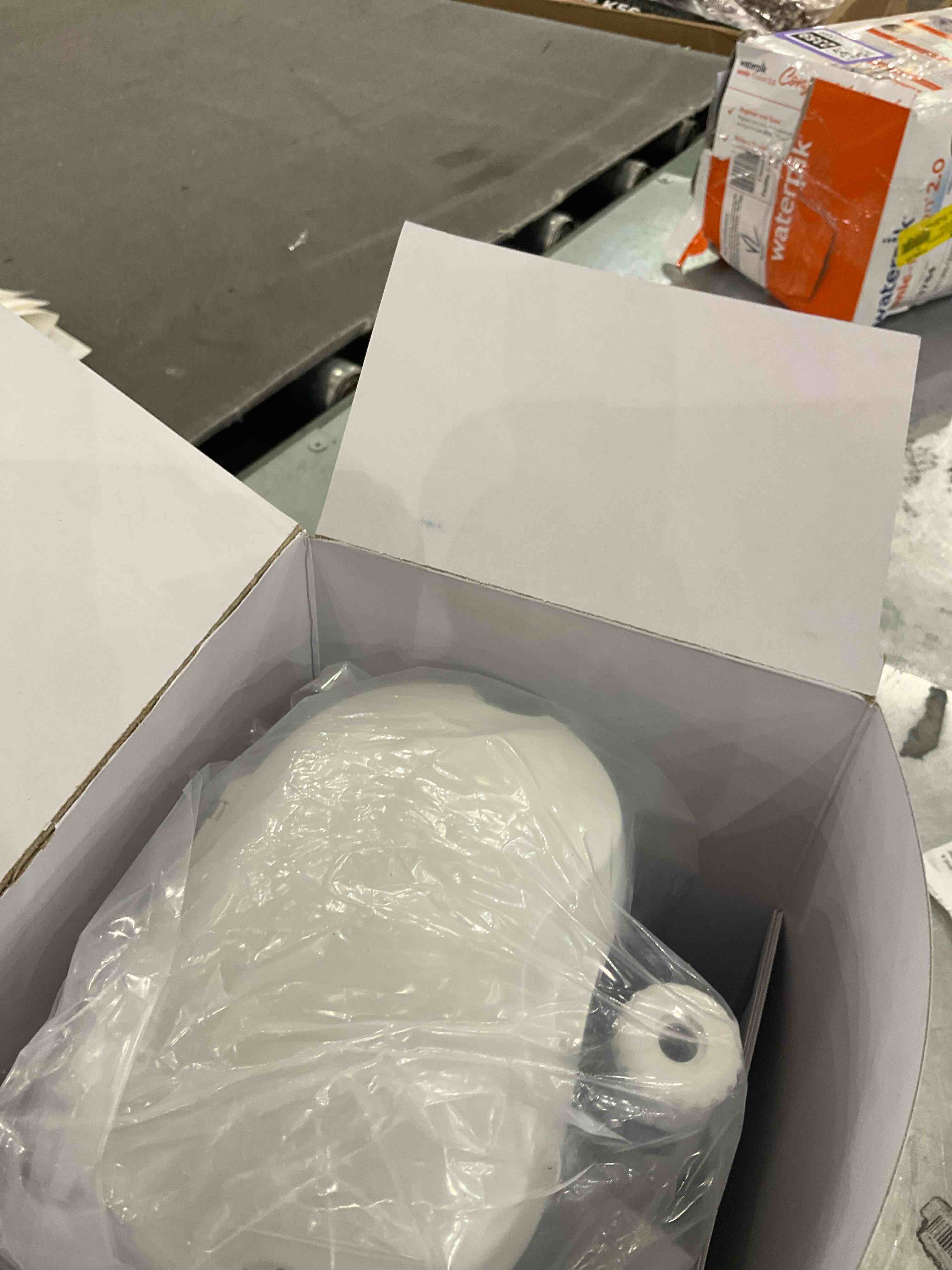 https://s3.amazonaws.com/lotting-images-prod/bidfta/PPE0312349_1736784534268.jpeg