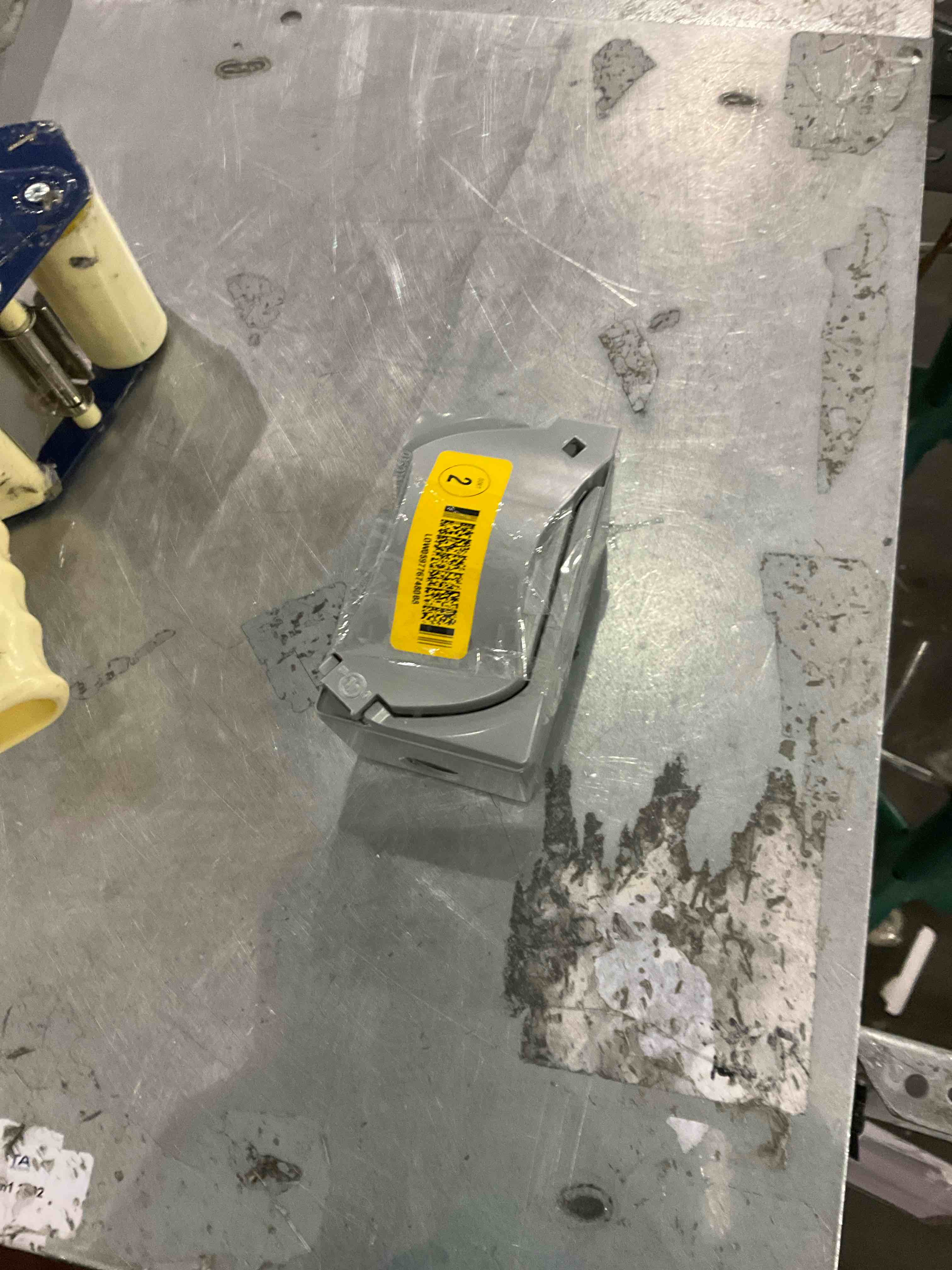 https://s3.amazonaws.com/lotting-images-prod/bidfta/PPE0312789_1736343516512.jpeg