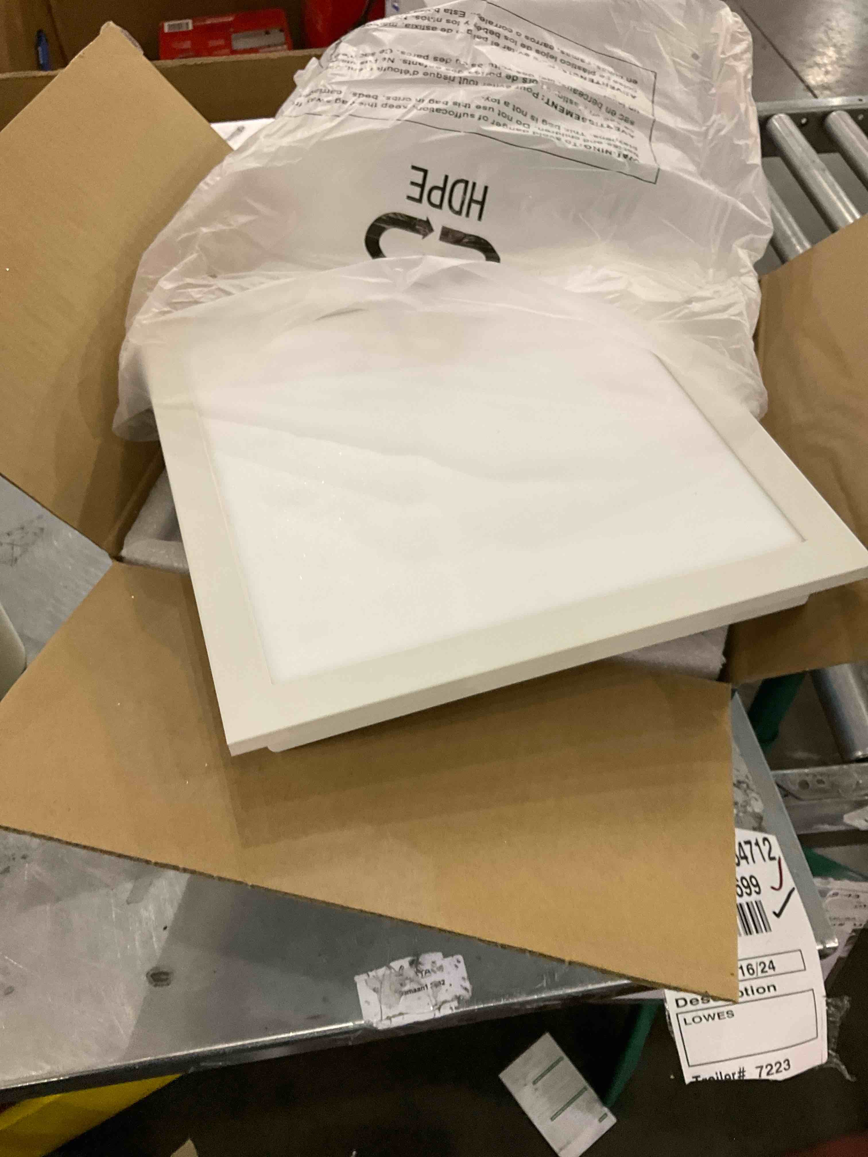 https://s3.amazonaws.com/lotting-images-prod/bidfta/PPE0312843_1736181661813.jpeg