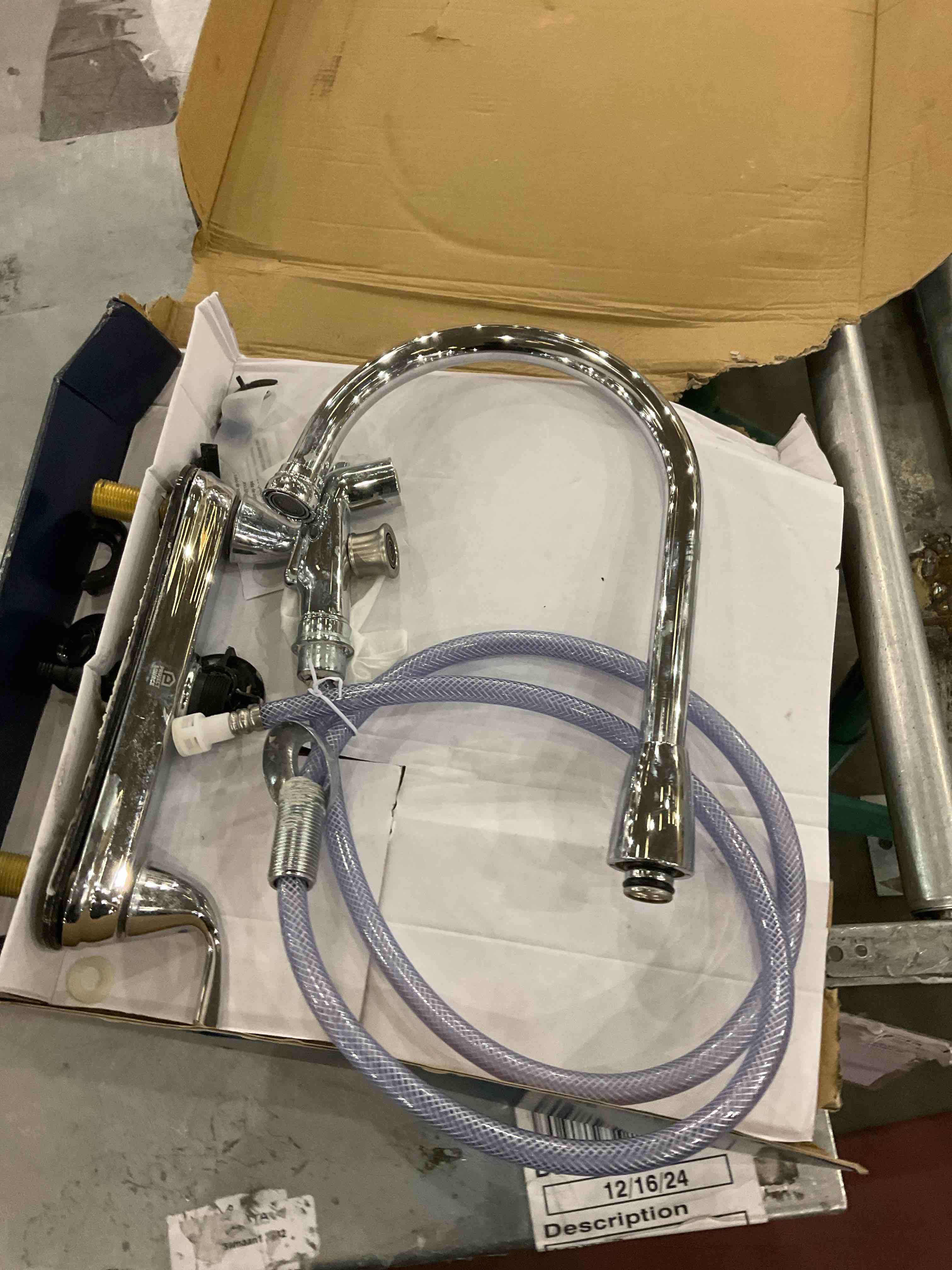 https://s3.amazonaws.com/lotting-images-prod/bidfta/PPE0312847_1736181006263.jpeg