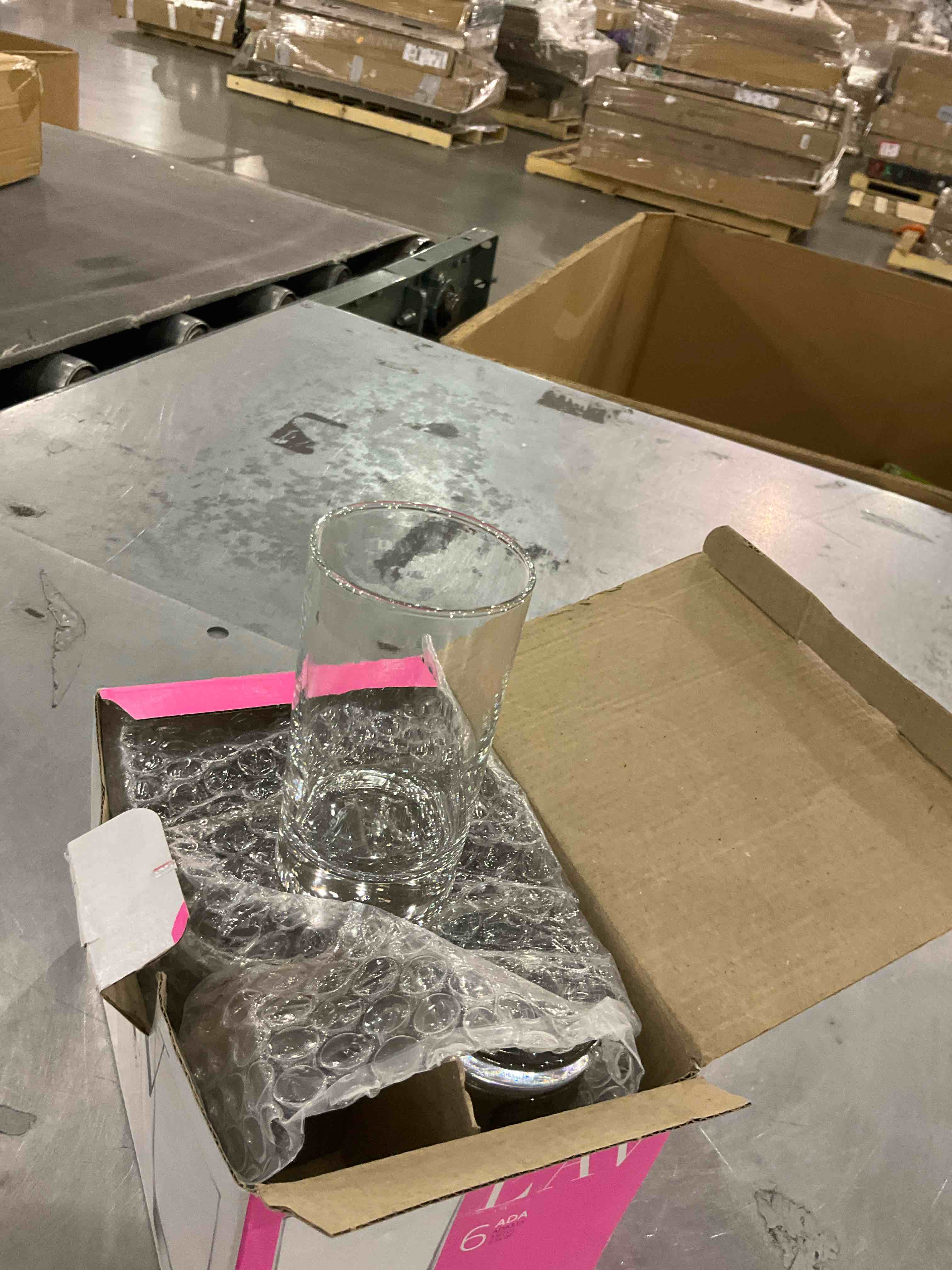 https://s3.amazonaws.com/lotting-images-prod/bidfta/PPE0313382_1735657694950.jpeg
