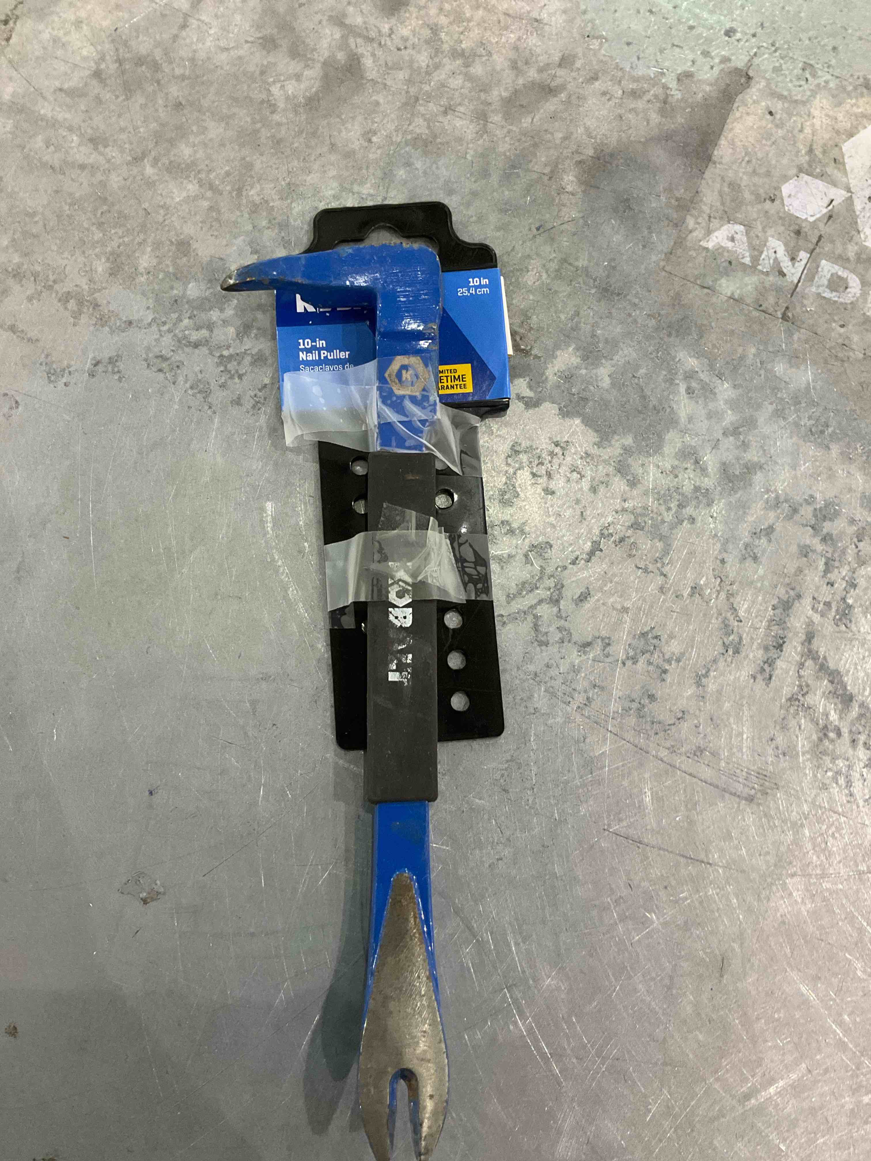 Kobalt Crowbar and Pry Bar 17-in En-9 Utility Bar Item #5144475 | Model #PRX-NP-10 Shop Kobalt  3.1 8  $14.98 $14.98 Length