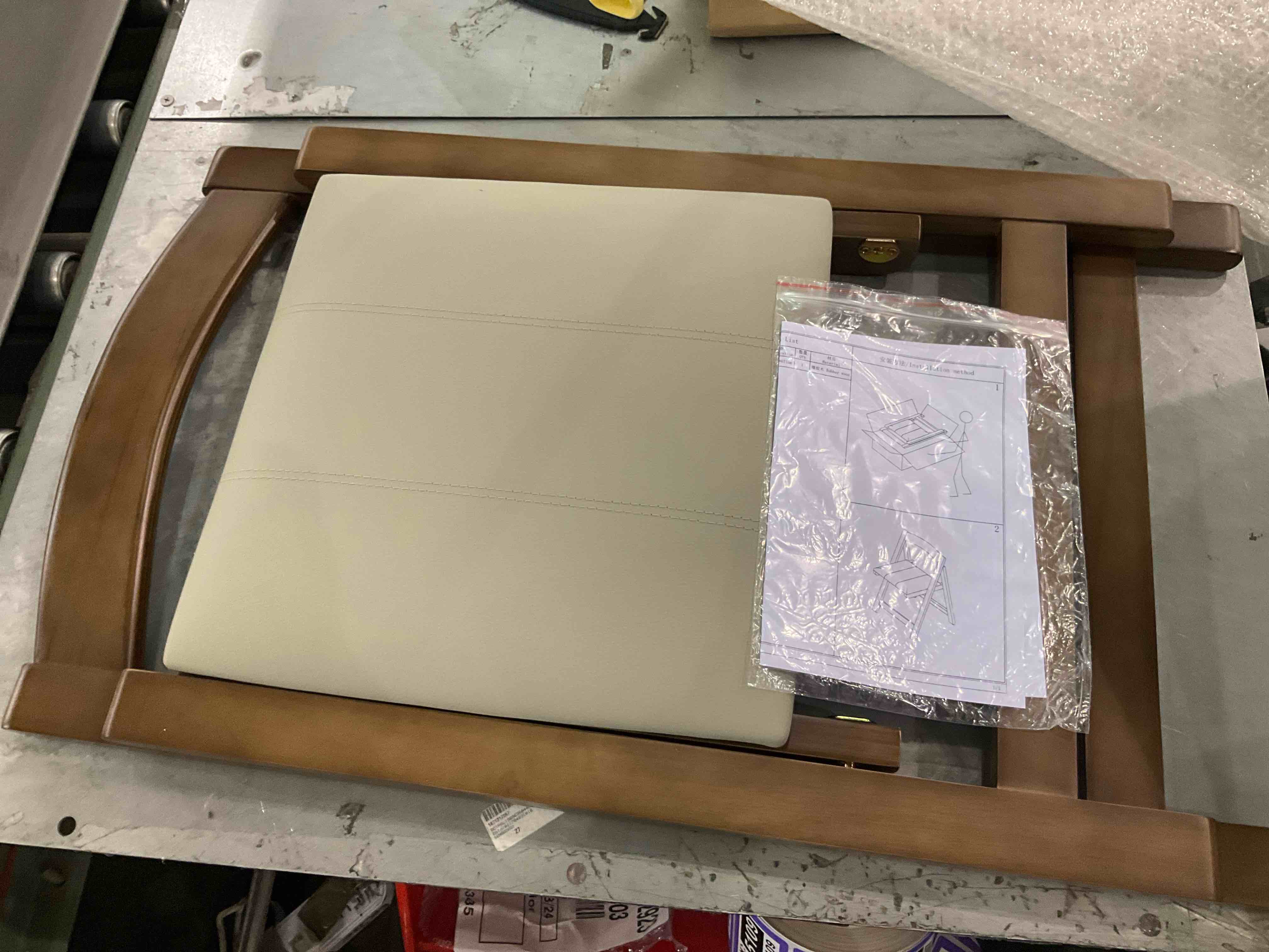 https://s3.amazonaws.com/lotting-images-prod/bidfta/PPE0315113_1730467821470.jpeg