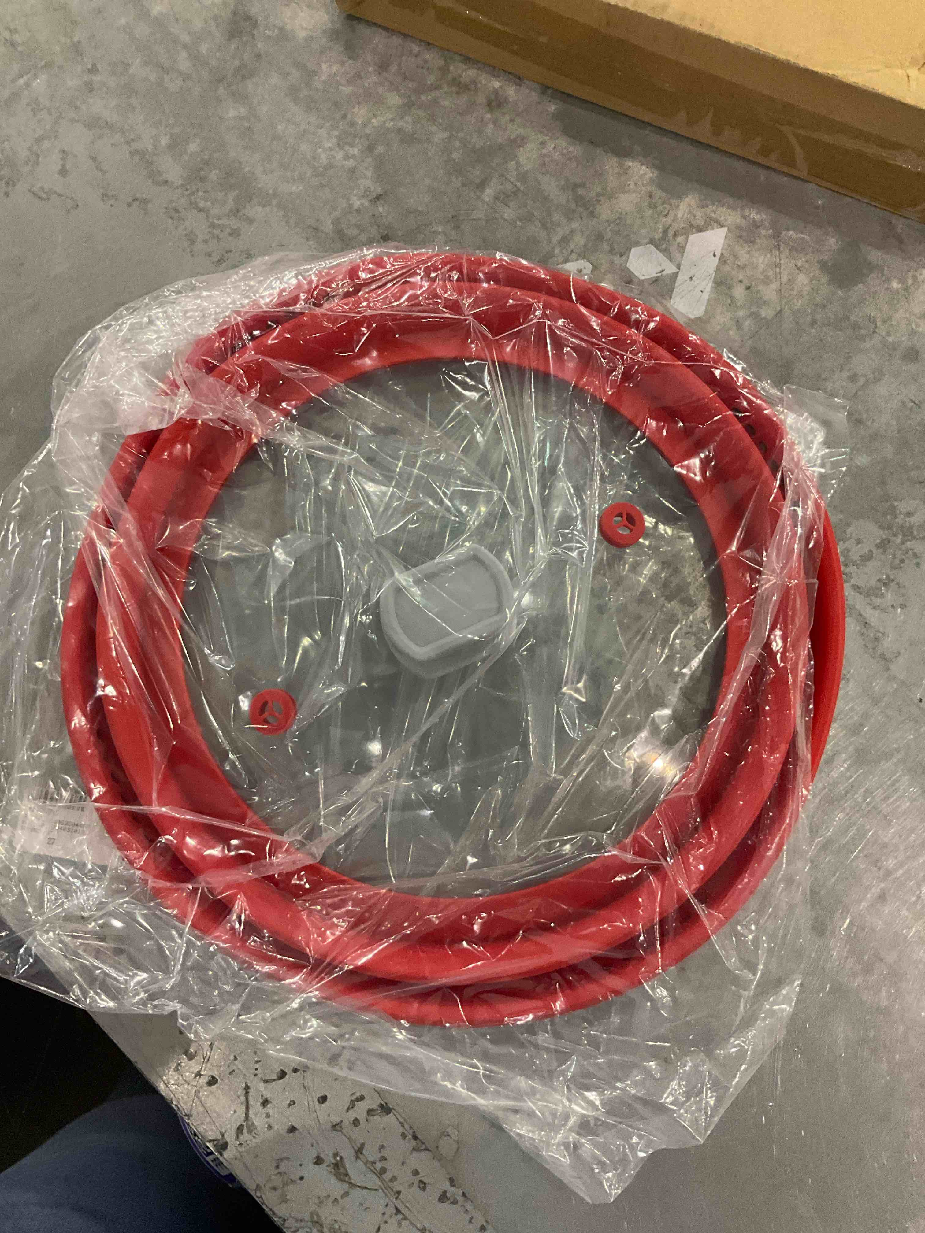 https://s3.amazonaws.com/lotting-images-prod/bidfta/PPE0315142_1730464267505.jpeg