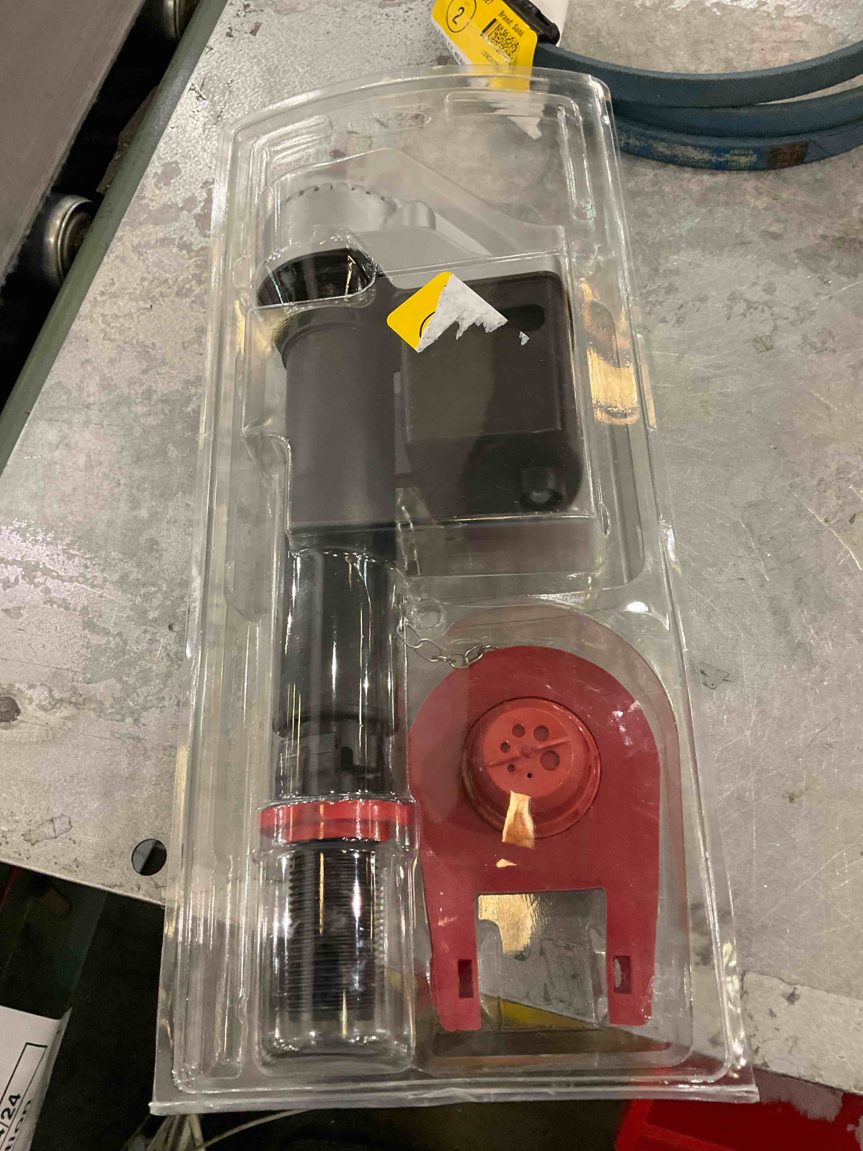 https://s3.amazonaws.com/lotting-images-prod/bidfta/PPE0315355_1730141901469.jpeg