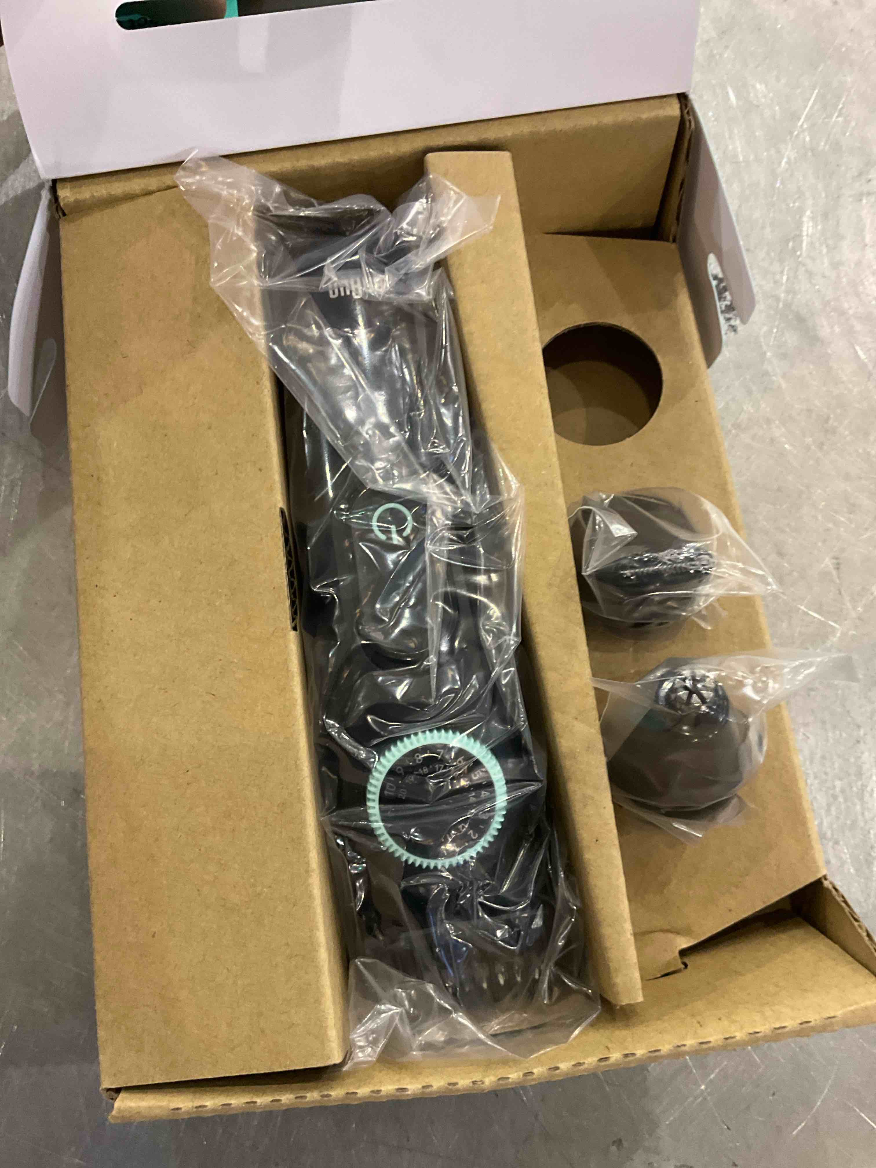 https://s3.amazonaws.com/lotting-images-prod/bidfta/PPE0316216_1731009878211.jpeg