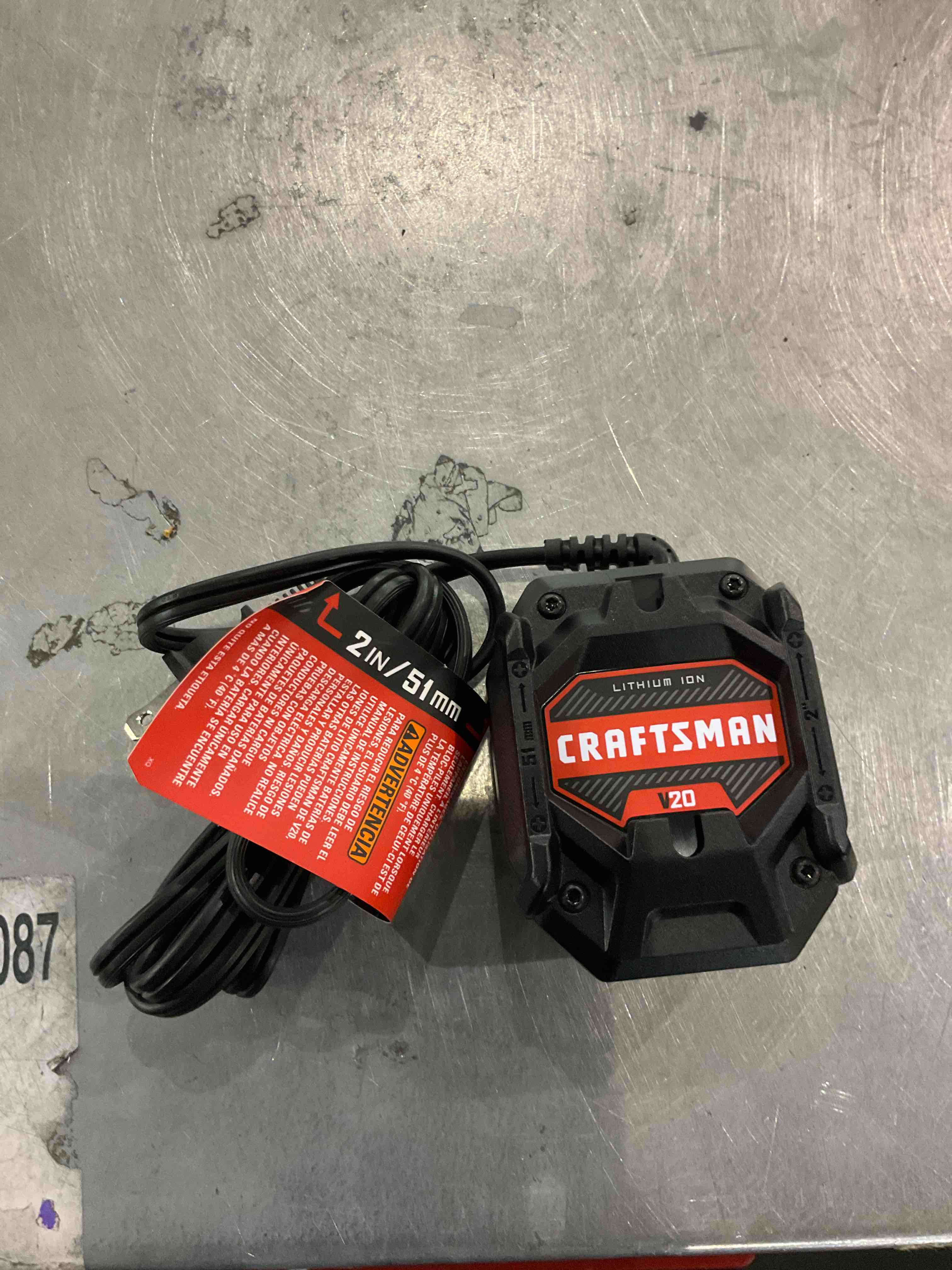 CRAFTSMAN V20 Battery Charger, LED Charging Indicator, Compatible with all CRAFTSMAN V20 Power Tool and Outdoor Tool Batteries (CMCB104