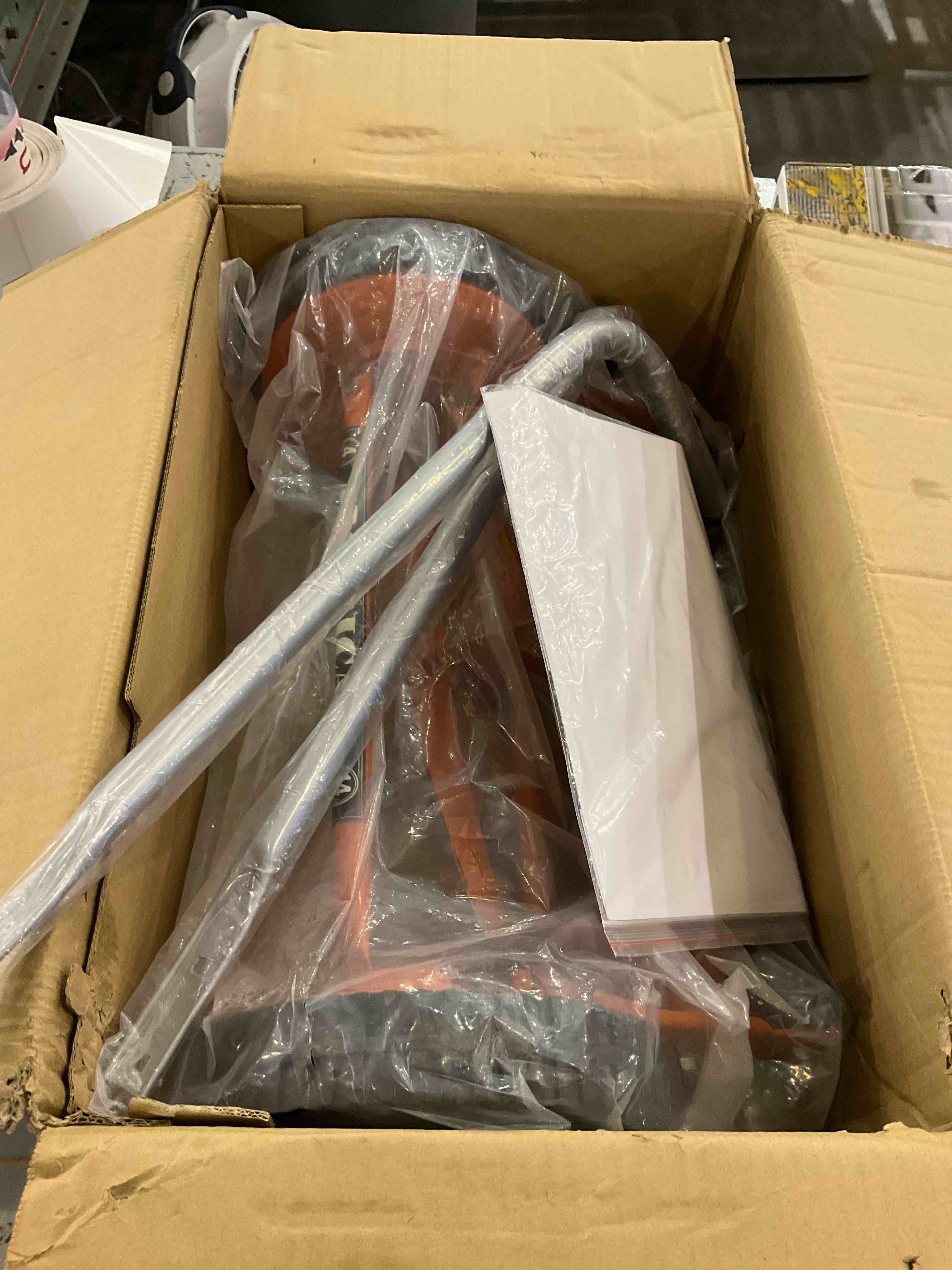 https://s3.amazonaws.com/lotting-images-prod/bidfta/PPE0316443_1730921088489.jpeg