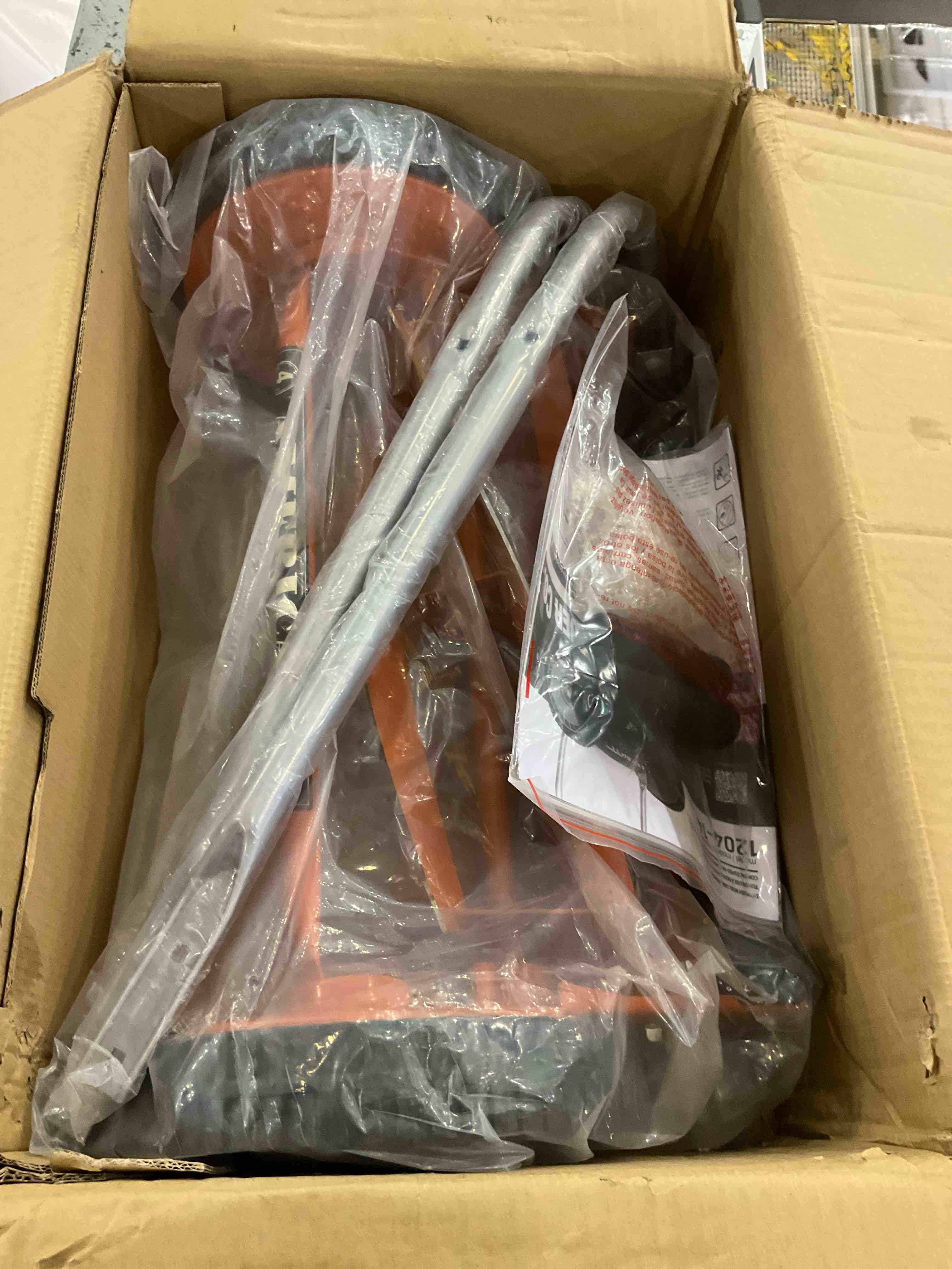 https://s3.amazonaws.com/lotting-images-prod/bidfta/PPE0316443_1730921122279.jpeg
