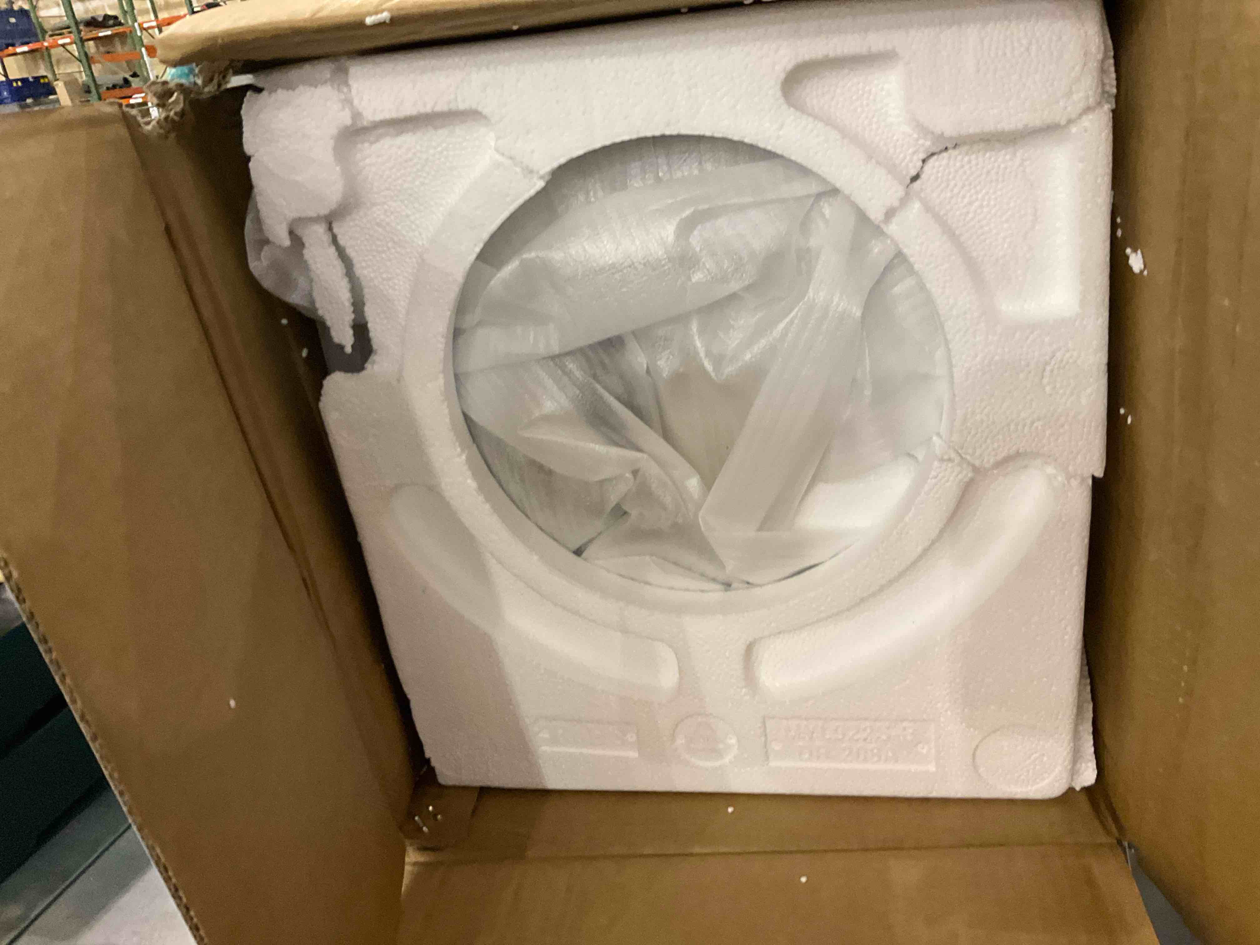 https://s3.amazonaws.com/lotting-images-prod/bidfta/PPE0316519_1730906751146.jpeg